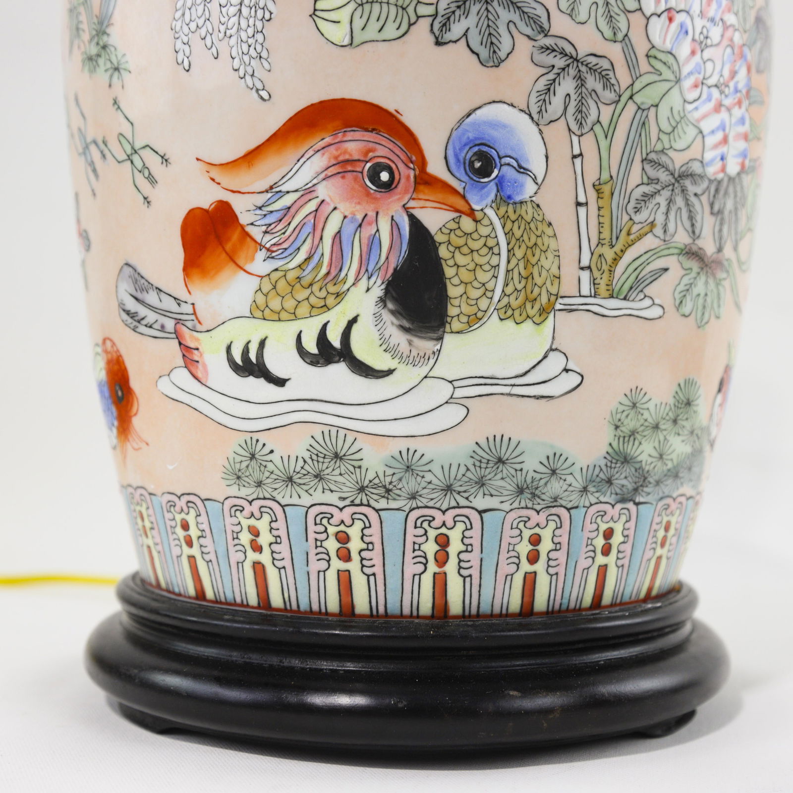 Large Vintage Chinese Porcelain Table Lamp With Mandarin Ducks and Floral Motif - 7