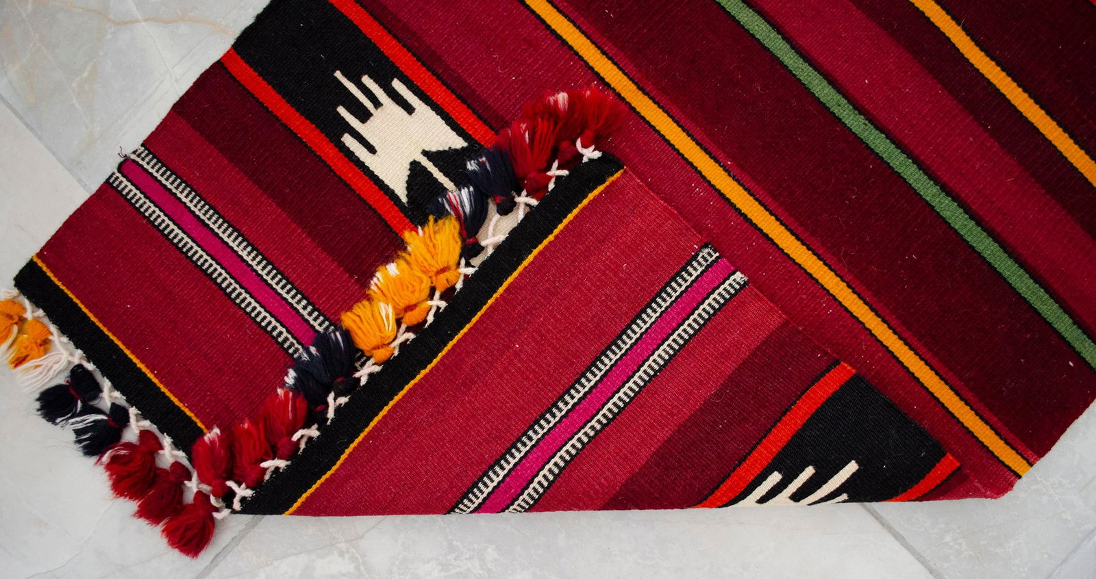 1990s Hand Made Short Narrow Runner Rug Turkish Kilim Hallway Rug - 1"²11"³ Ã— - 12