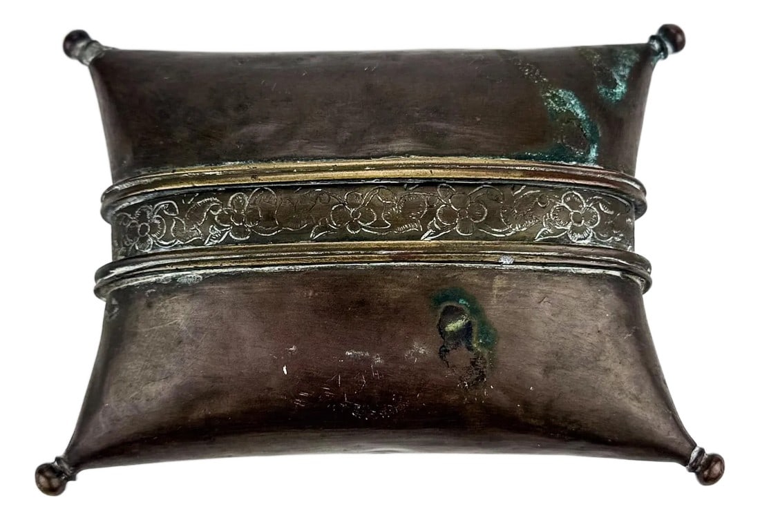 Vintage Brass Pillow Purse Trinket Box: We love these cool secret boxes that look great with any decoration. Sit it on your desk for storing rubber bands or business cards. Use your imagination. This box is not a reproduction that is