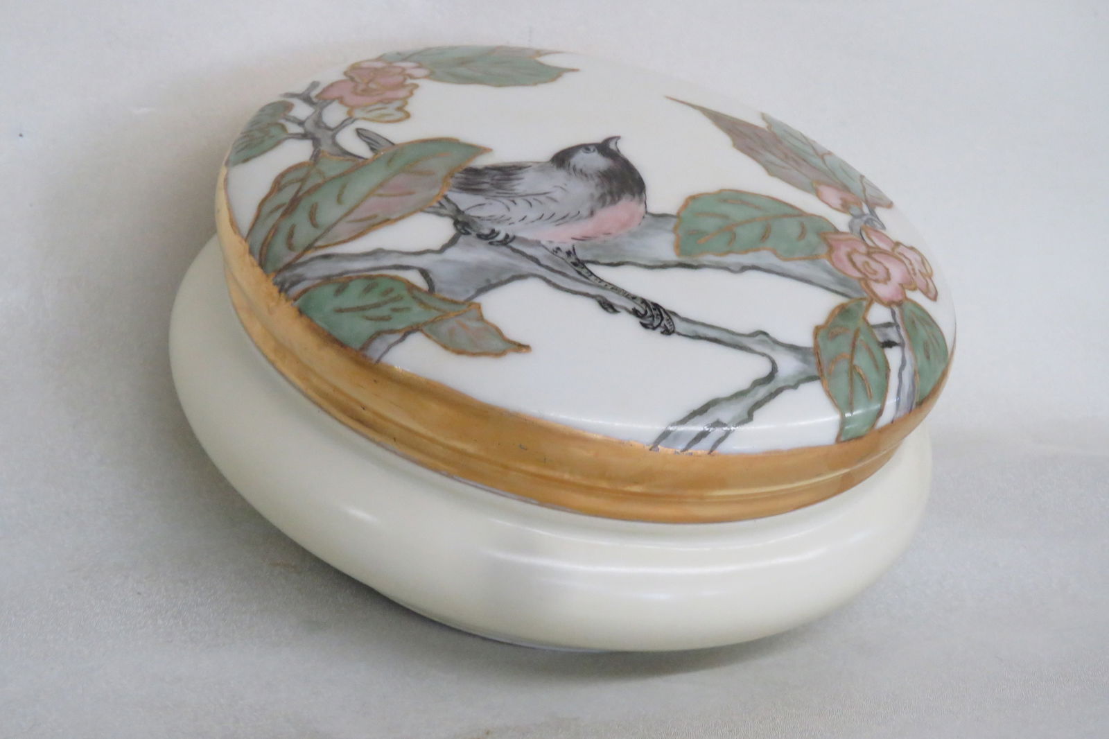 Limoges T and v Hand Painted Bird on a Brunch Large Round Vanity Candy Box 4386b - 4