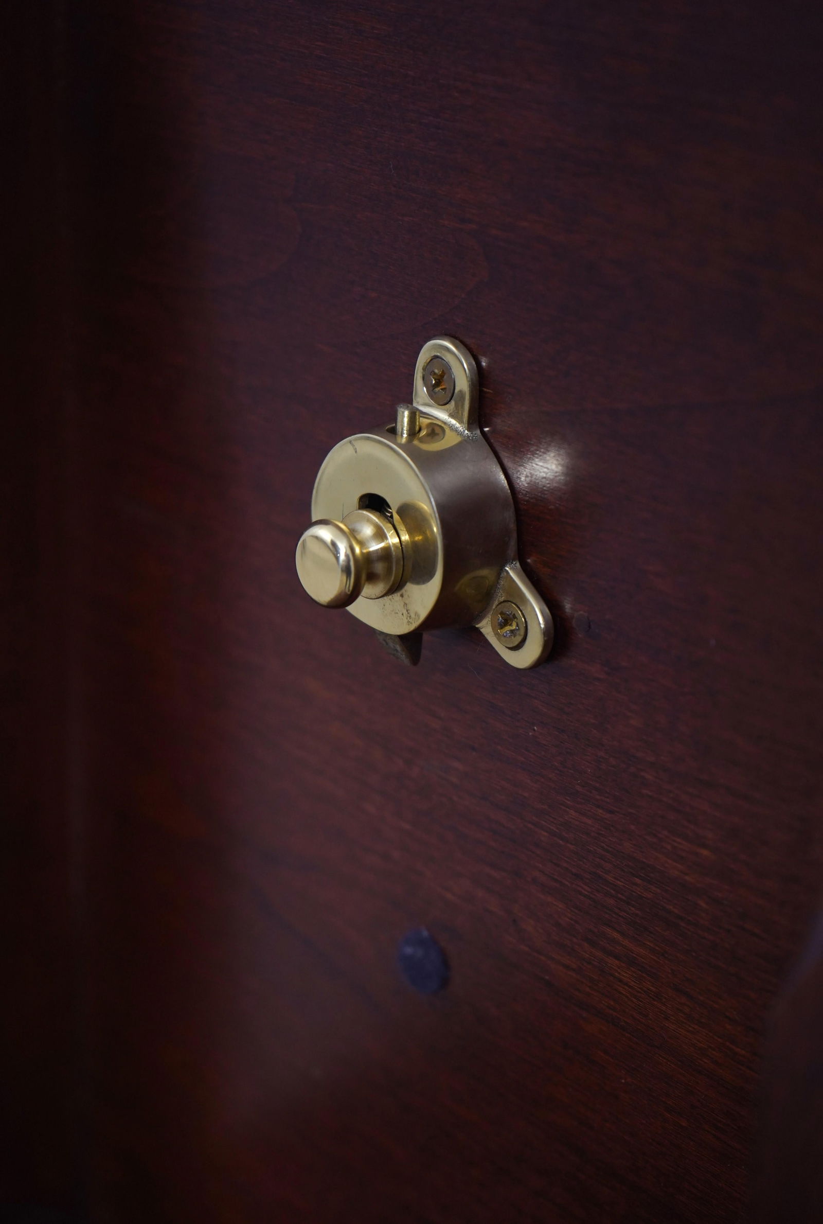 Pennsylvania House Cherry Tilt Top Occasional Table - 9