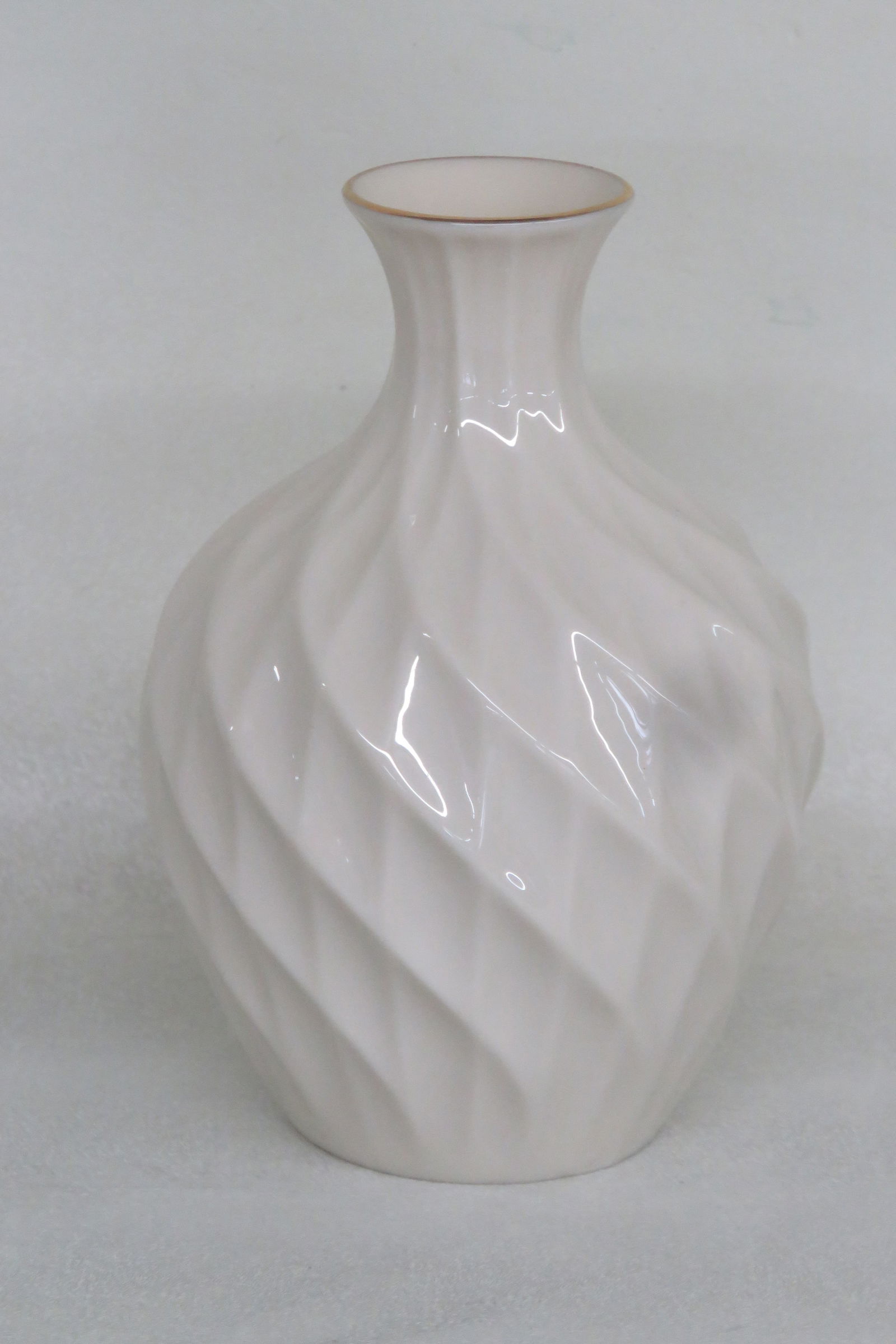 Lenox Richmond Swirl Pattern Ivory Ceramic With Gold Rim Bud Vase 4404b - 10