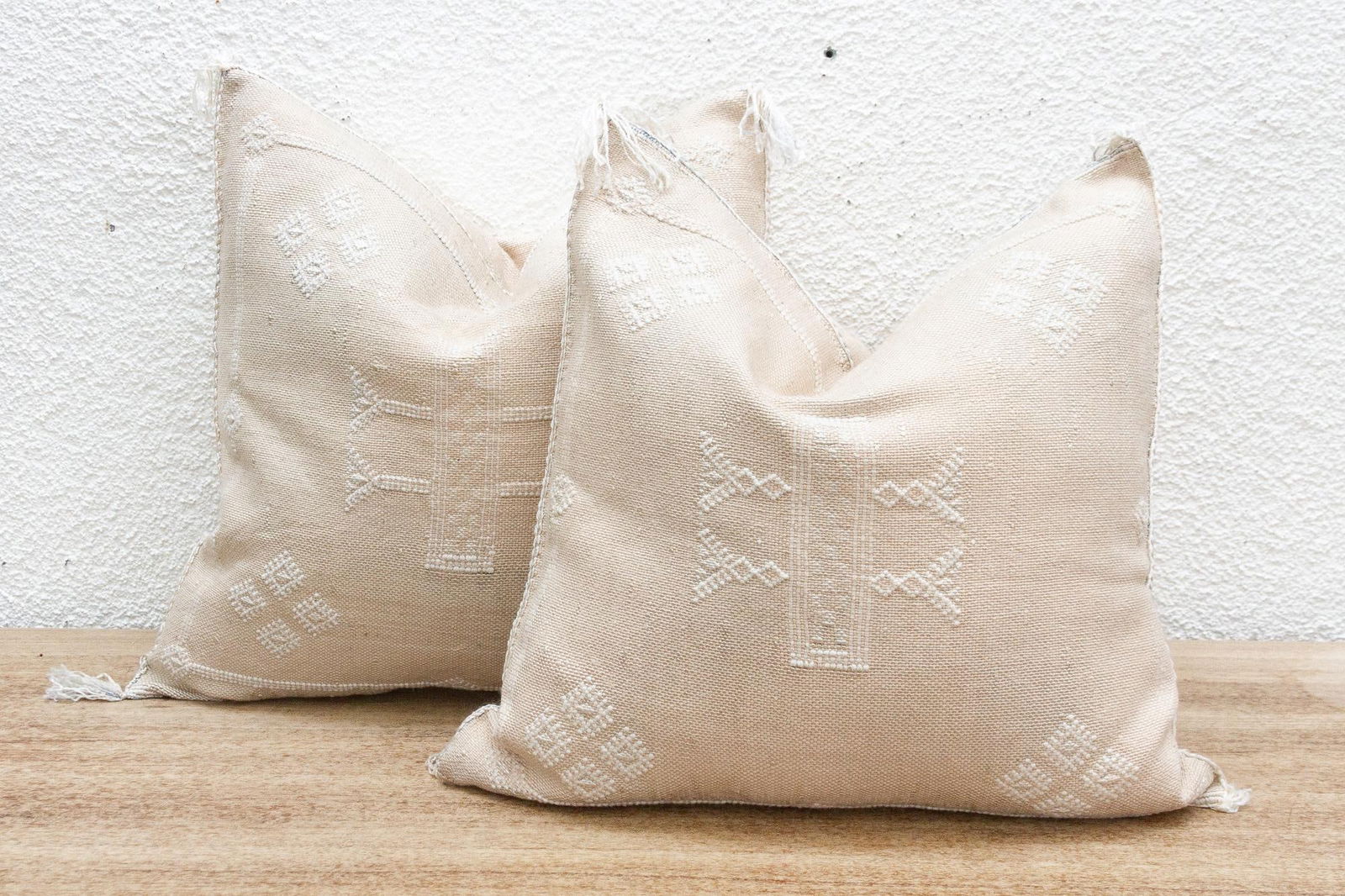 Pair of Sahara White Silk Rug Pillows - 3