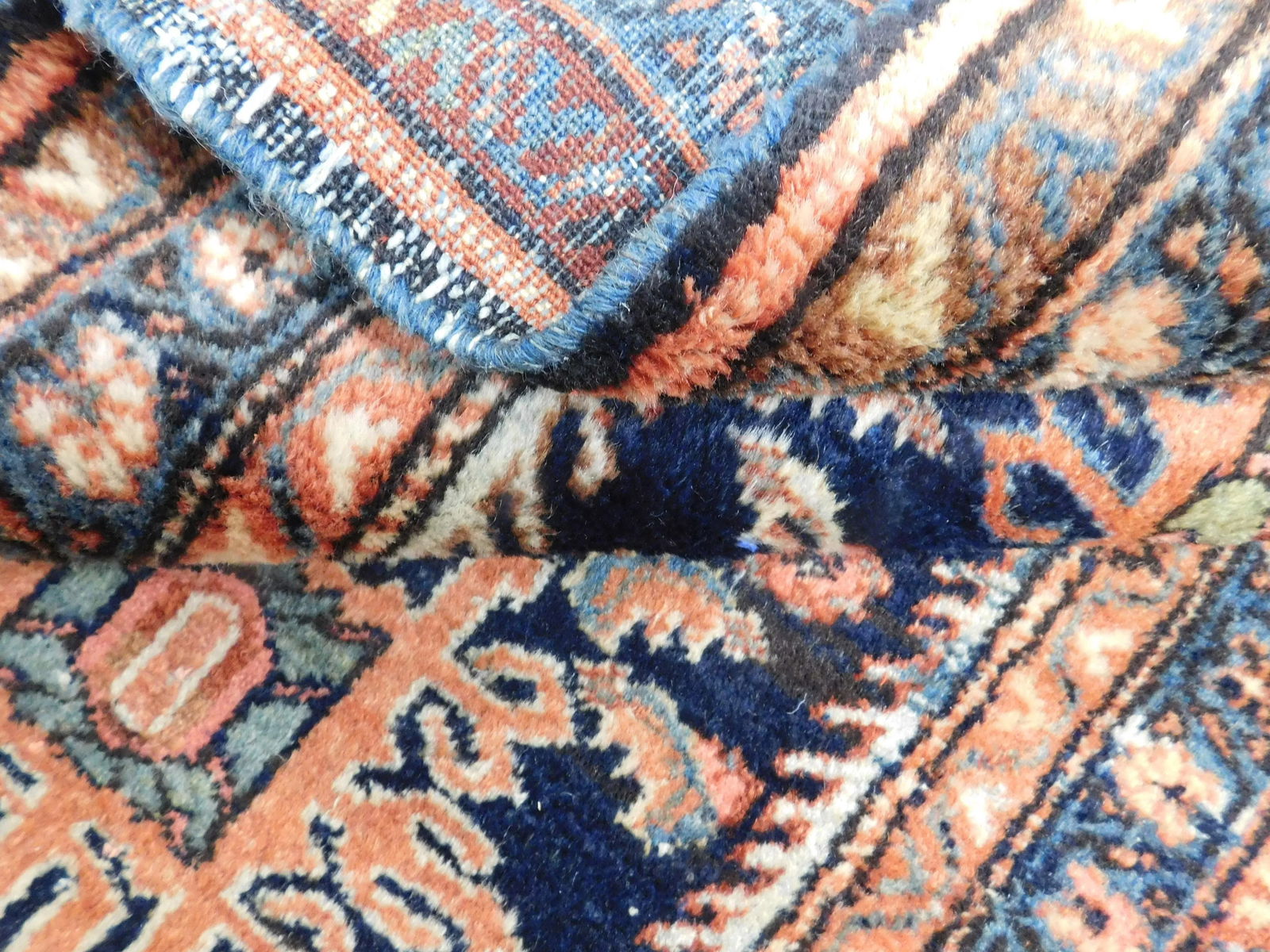 Genuine Antique Persian Rug. 2'5"x 4'9" - 9