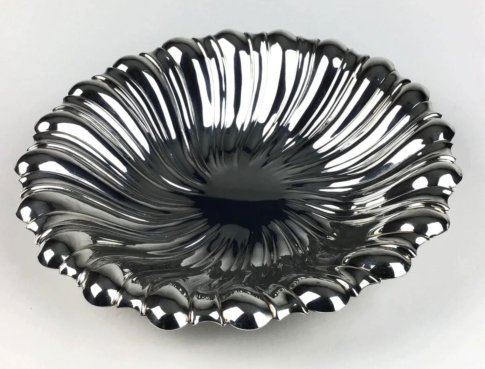 1990s Swirling Silver Plate Condiments Serving Dishes - a Pair - 3