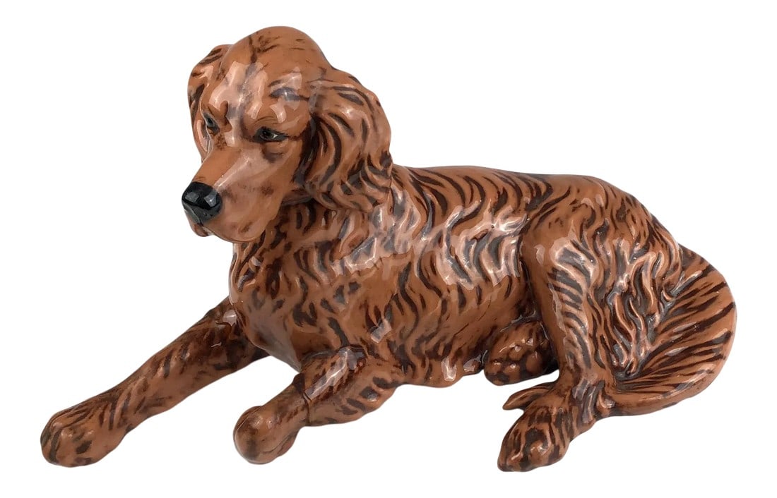 1950s Mid-Century Ceramic Irish Setter Figurine: Calling all dog lovers. If this Irish Setter does not warm your heart, nothing will. Look at that face. Detailed with character and will sit nicely on a bookshelf or fireplace mantel. Please note