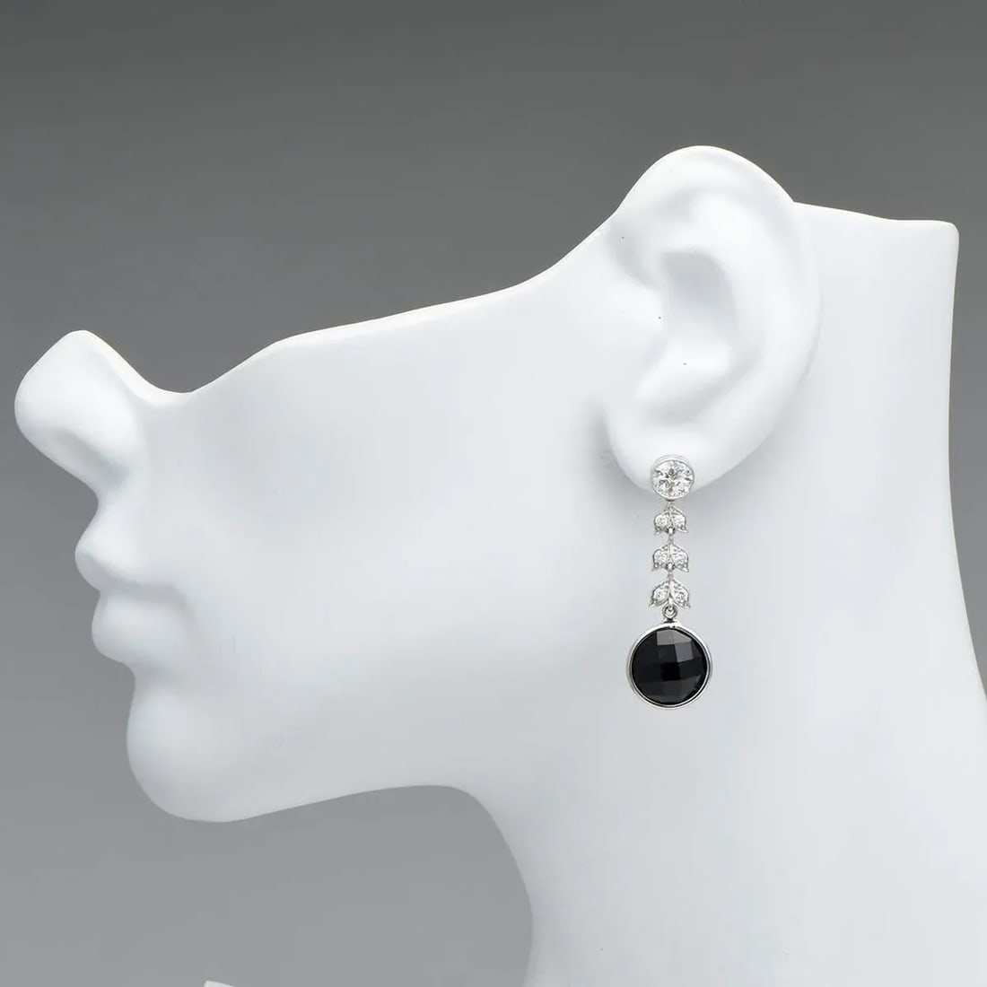 Platinum Spinel(11.51) & Diamond(2.22) Earrings, 2 pieces - 4