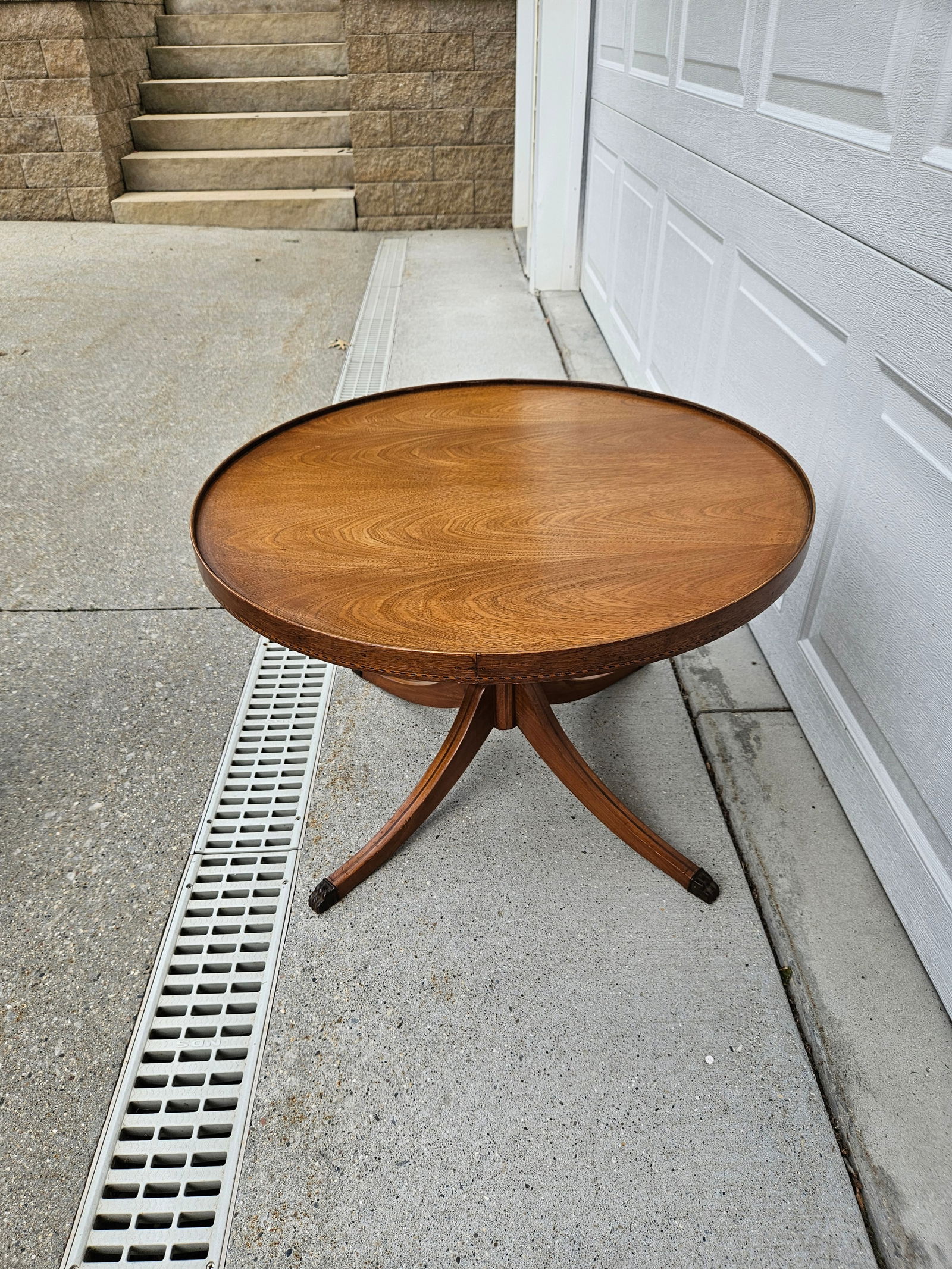 Round Mahogany Side Table - Mersman - 3