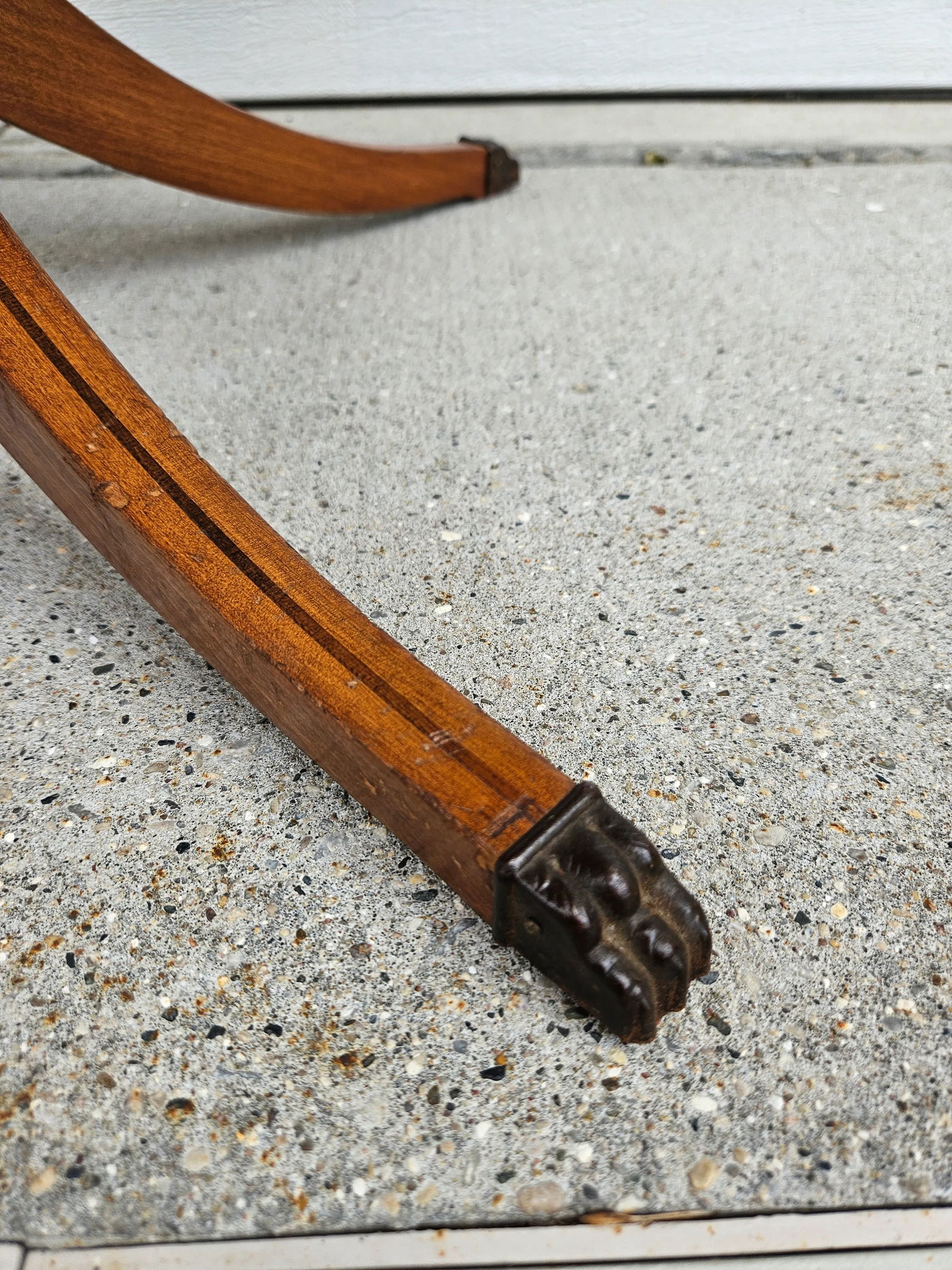 Round Mahogany Side Table - Mersman - 8