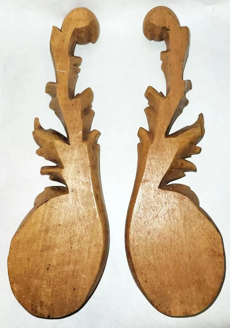 Antique French Walnut Rococo Carvings, a Pair - 6