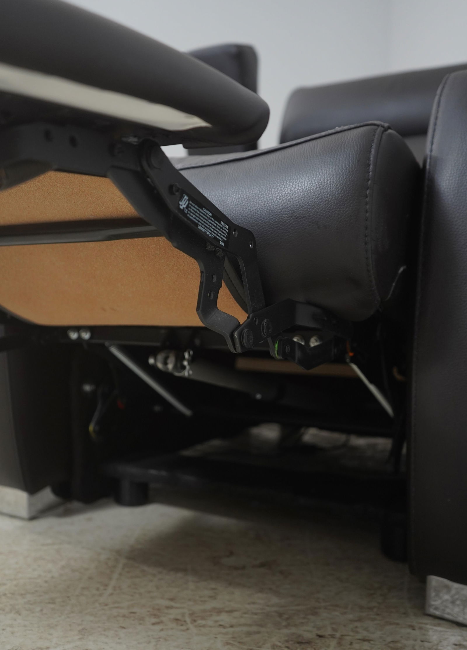 Palliser Lemans Home Theater Leather Power Recliner - 16