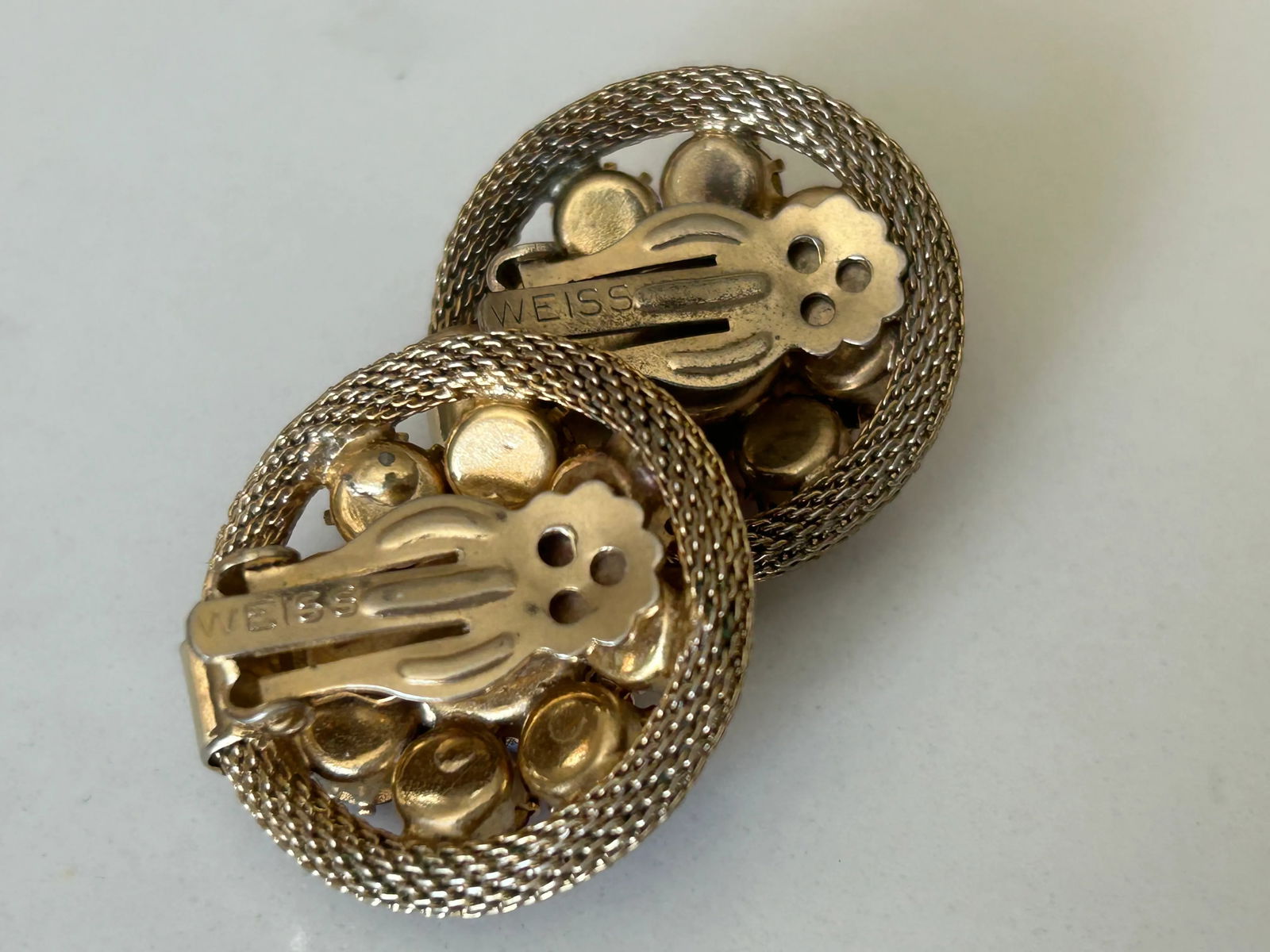 Vintage Weiss Magenta Pink Rhinestone Earrings Gold Tone Rhinestone Cluster Clip-Ons, A Pair - 10