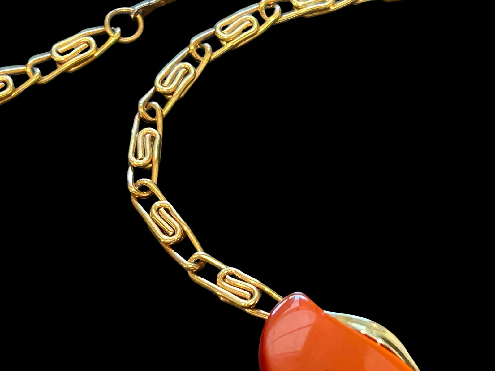 Vintage Lisner Burnt Orange Thermoset Necklace Signed - 4