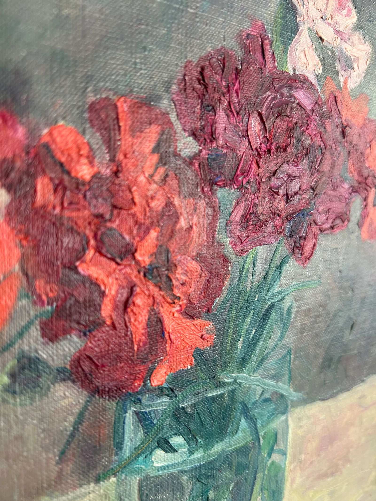 Vintage Original Oil on Board Still Life Red, Pink & White Carnations in Blue Glass Vase - 12