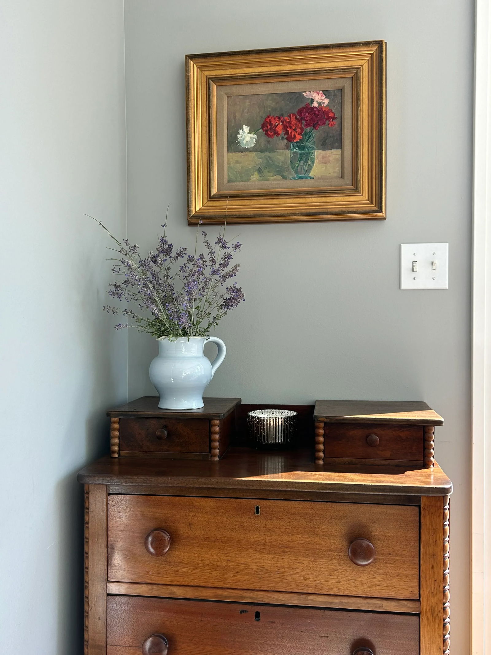 Vintage Original Oil on Board Still Life Red, Pink & White Carnations in Blue Glass Vase - 15