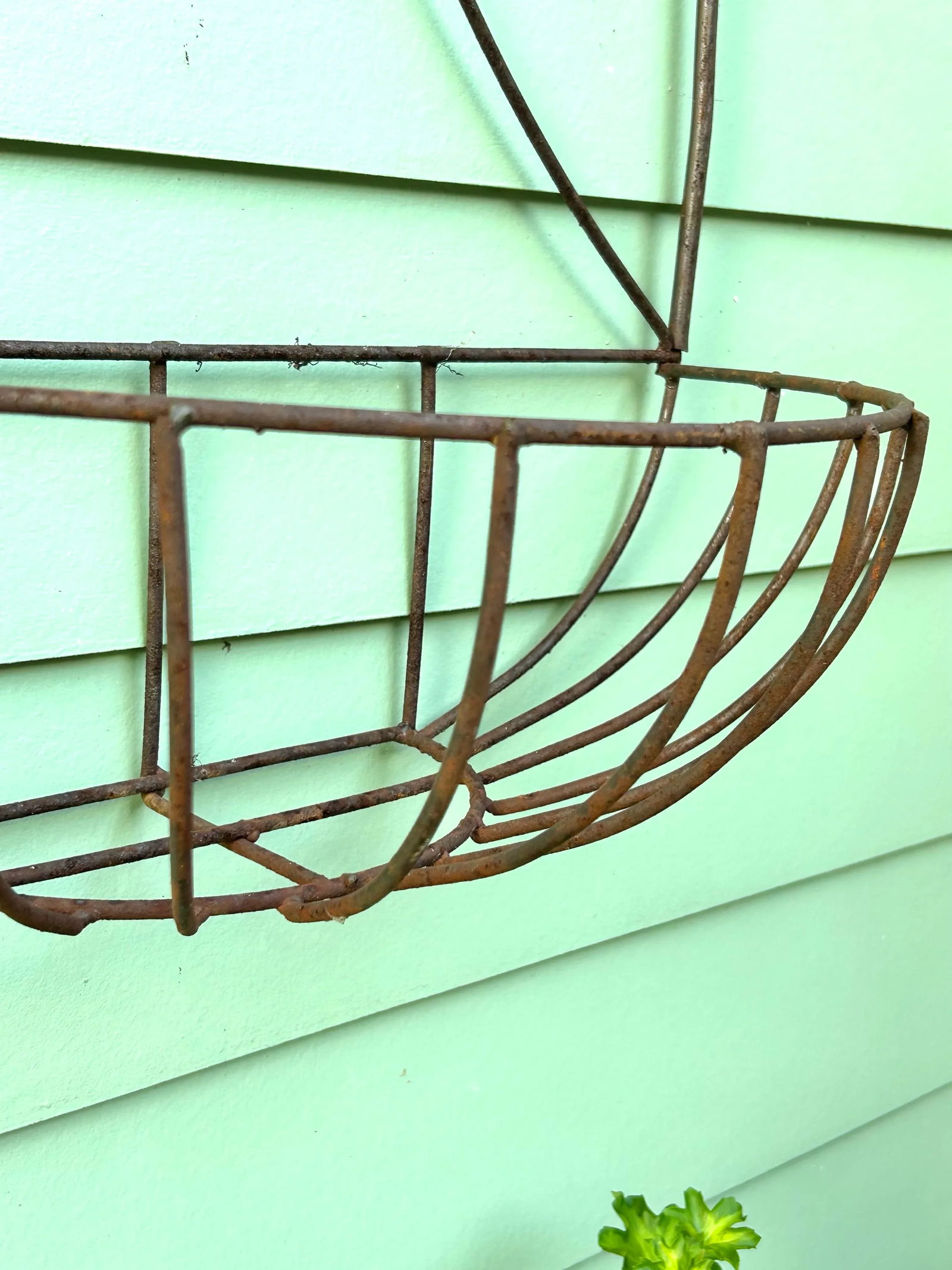 Antique Fleur Di Lis Hanging Metal Planter - 6