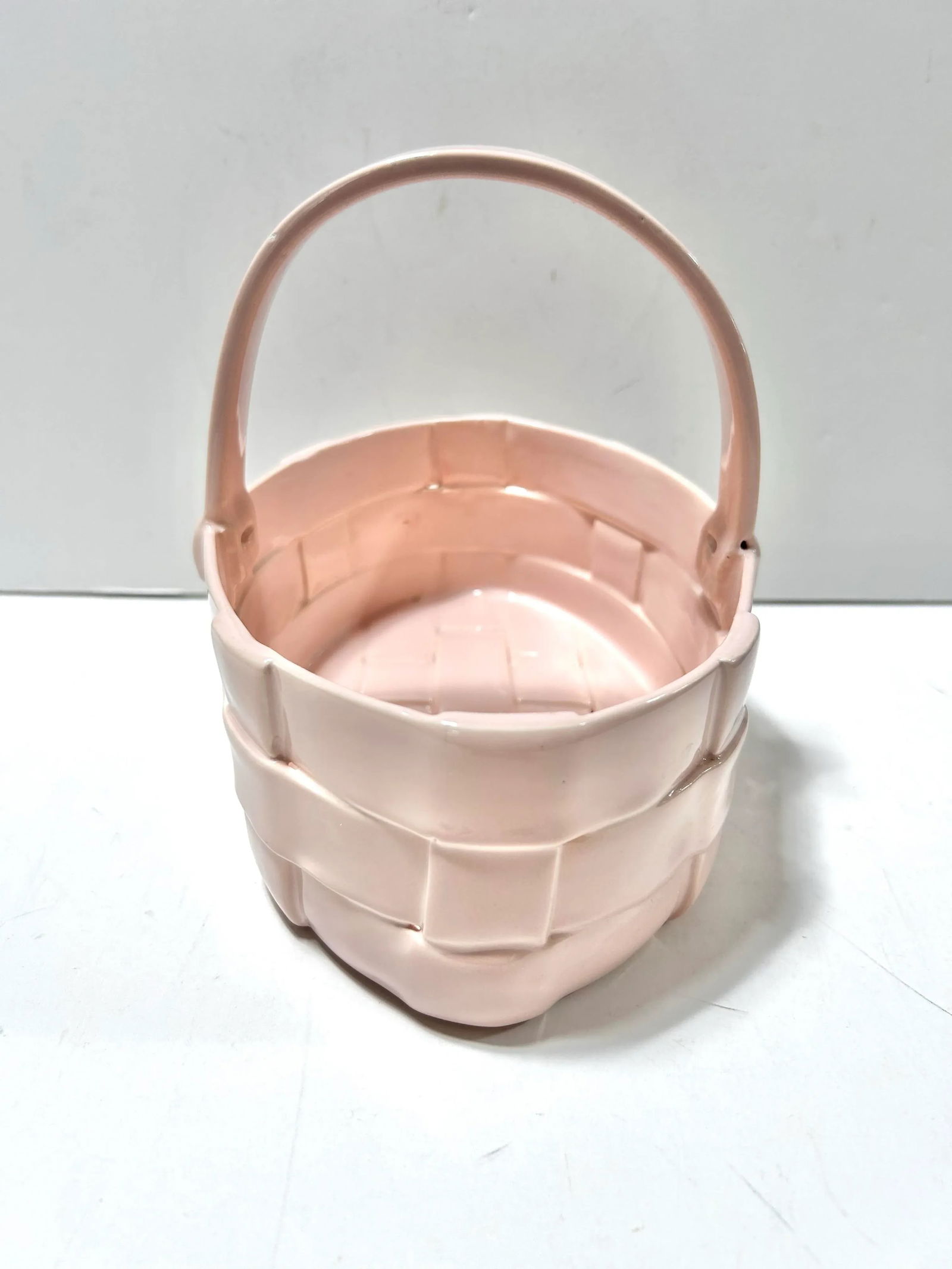 1970s Italian Woven Pink Porcelain Basket - 2