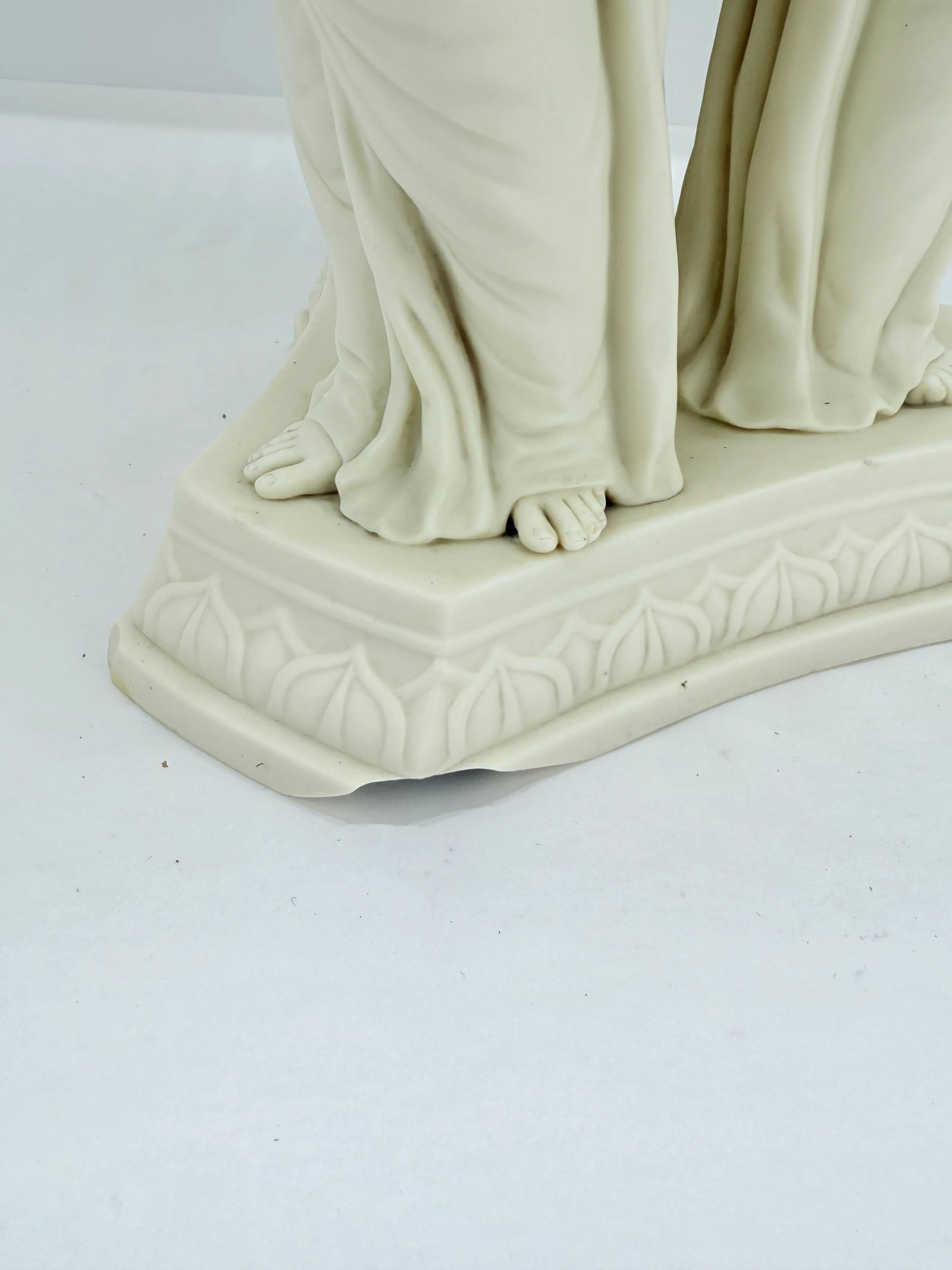 19th Century, Copeland Neoclassical Parianware "3 Graces" Centerpiece C. 1880 - 12