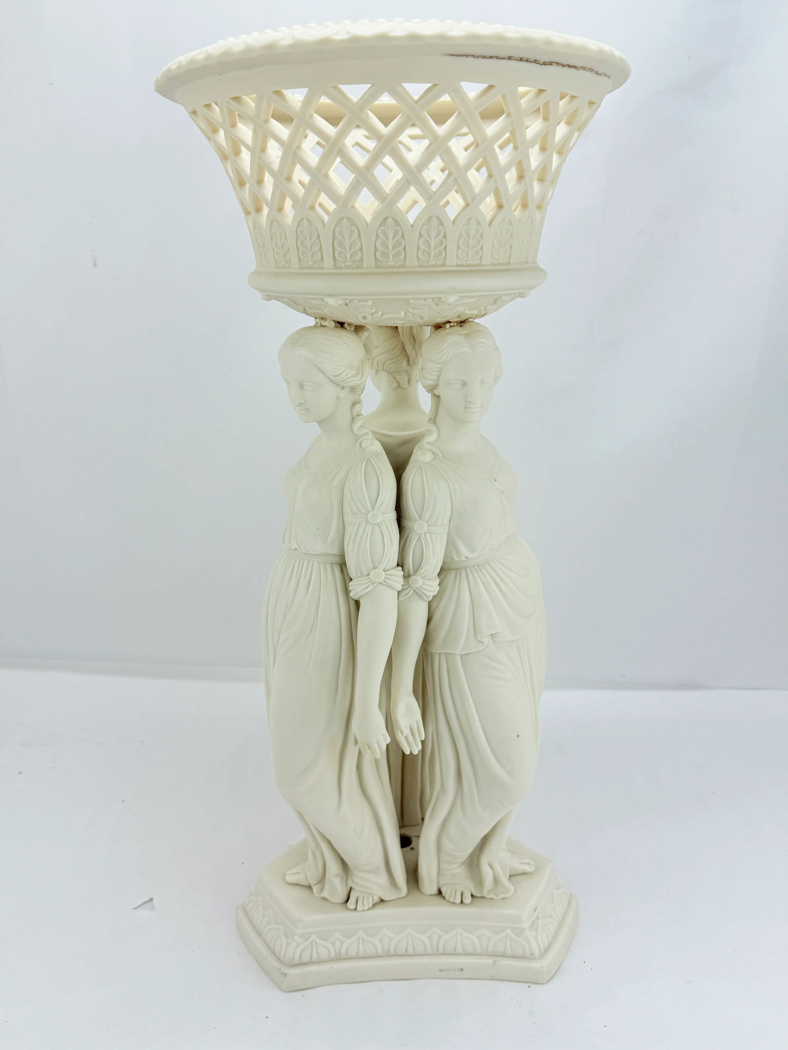 19th Century, Copeland Neoclassical Parianware "3 Graces" Centerpiece C. 1880 - 4