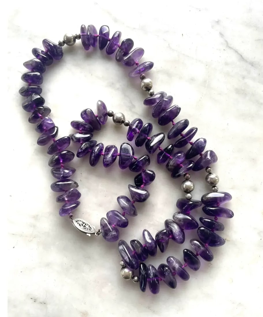 1980s Vintage Amethyst and Sterling Silver Hand Knotted Beaded Necklace - 18" - 4