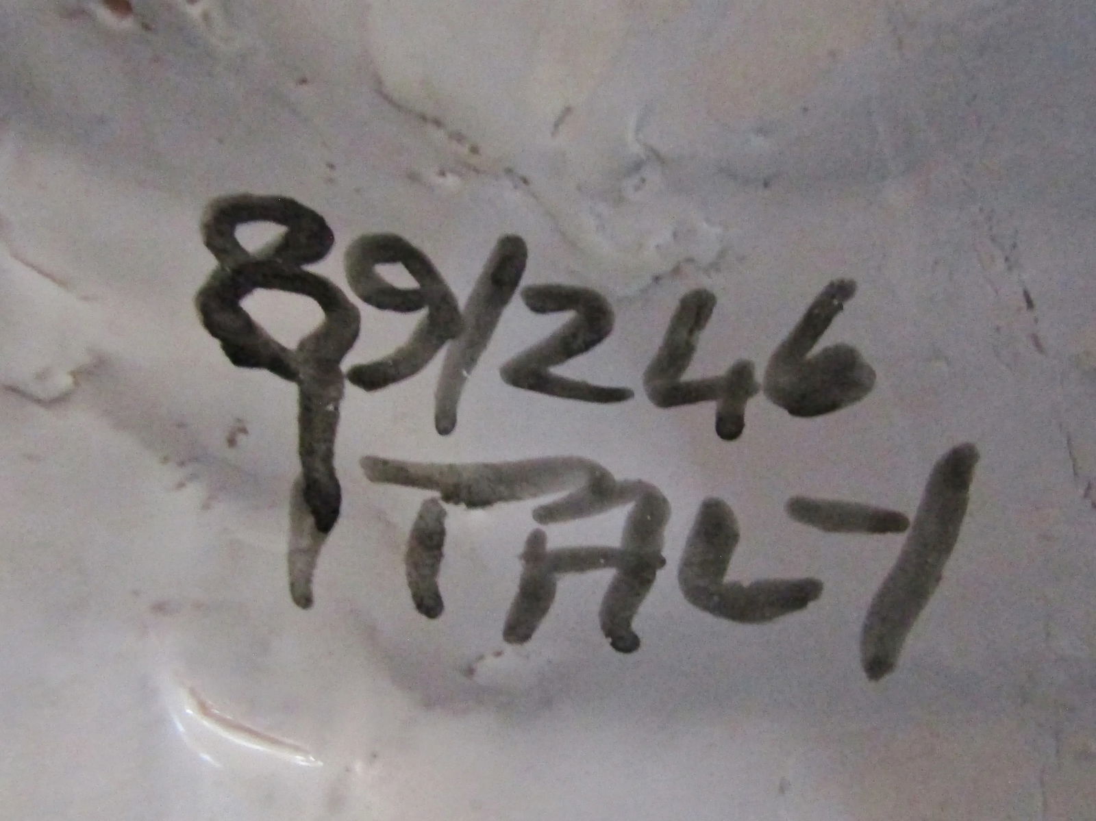 Monumental Italian White Glazed Terra Cotta Eagle Sculpture Circa 1960s - 17