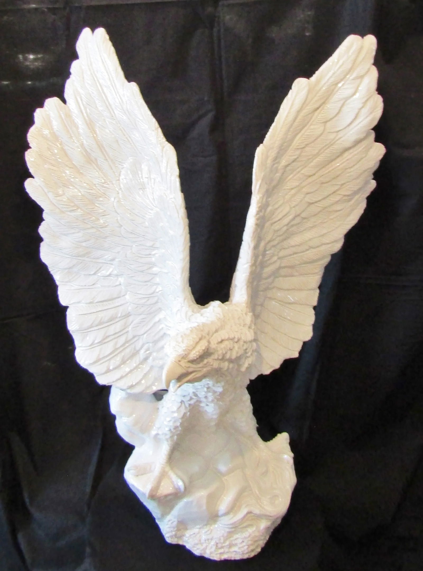 Monumental Italian White Glazed Terra Cotta Eagle Sculpture Circa 1960s - 2