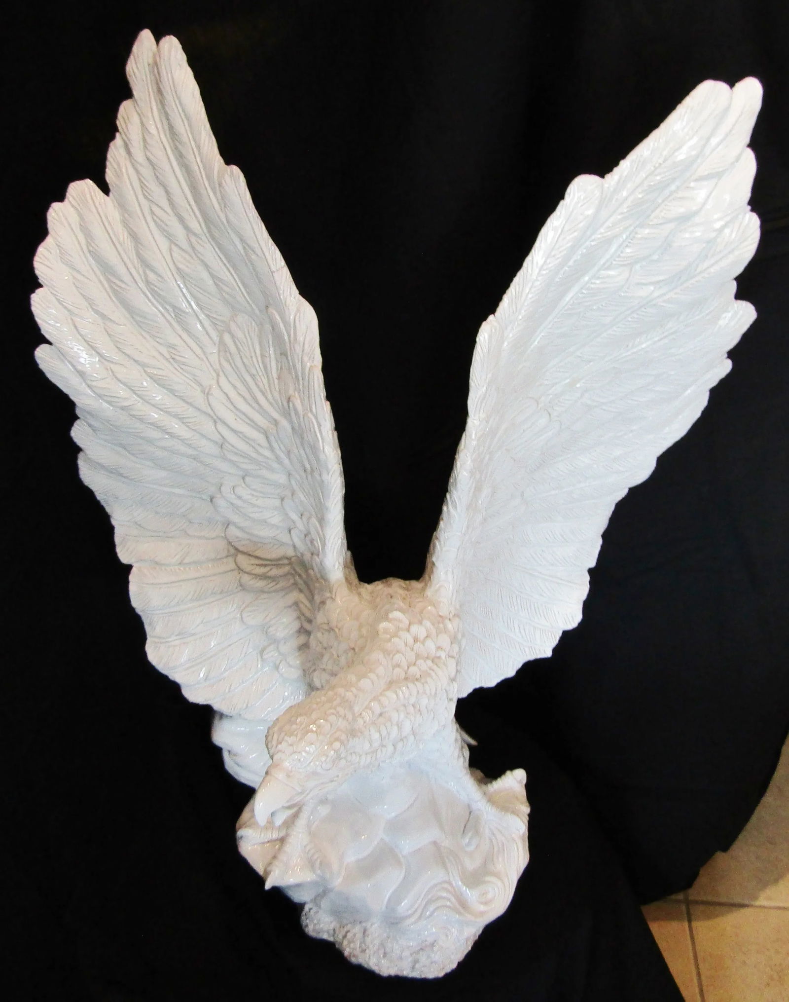 Monumental Italian White Glazed Terra Cotta Eagle Sculpture Circa 1960s - 6