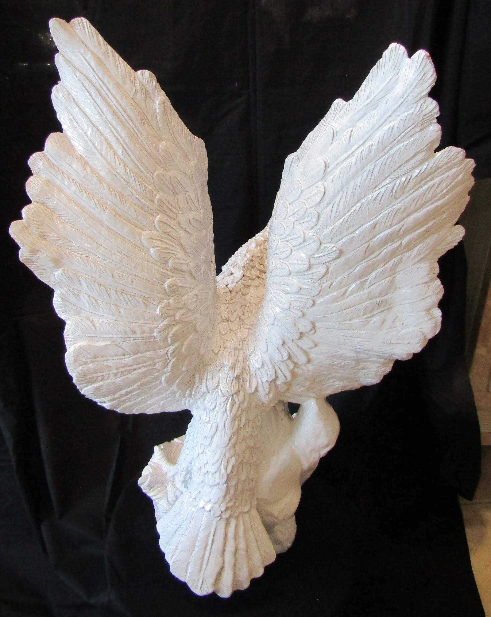 Monumental Italian White Glazed Terra Cotta Eagle Sculpture Circa 1960s - 7