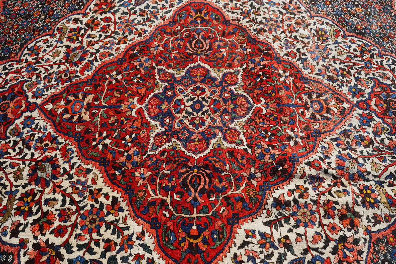 Approx: 9 X 12 Vibrant Red Color Wool Oriental Rug - 2