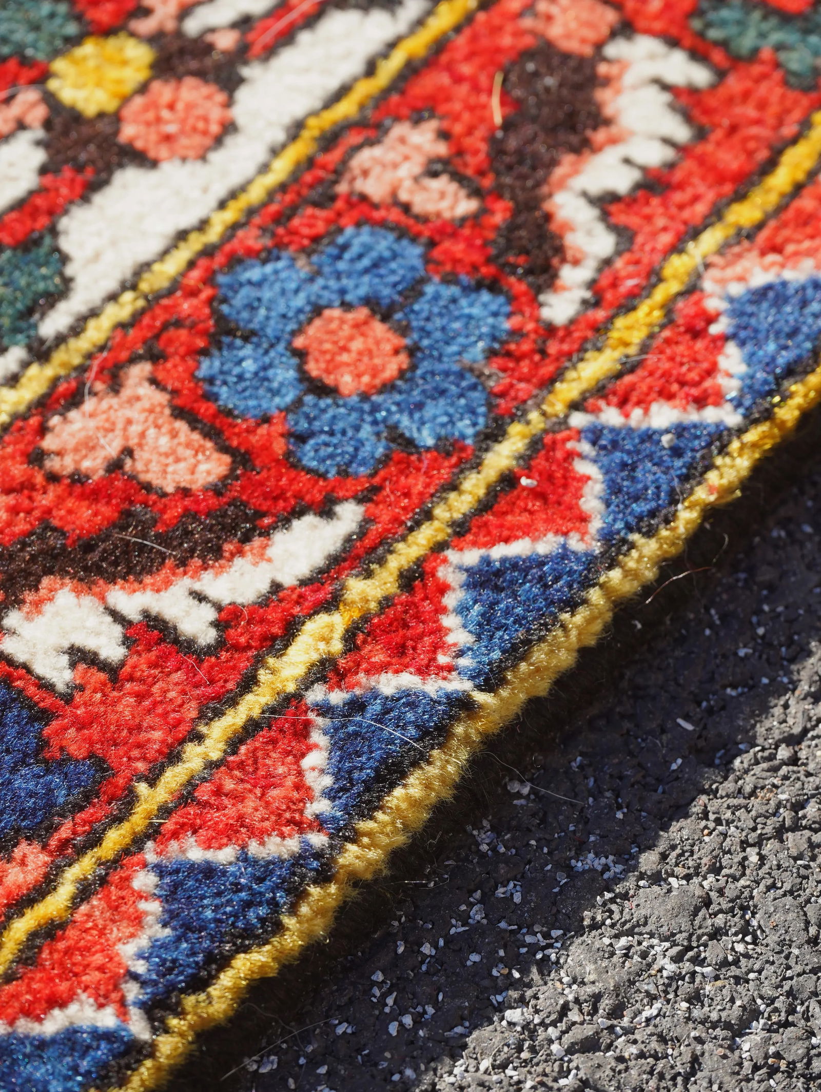 Approx: 9 X 12 Vibrant Red Color Wool Oriental Rug - 3