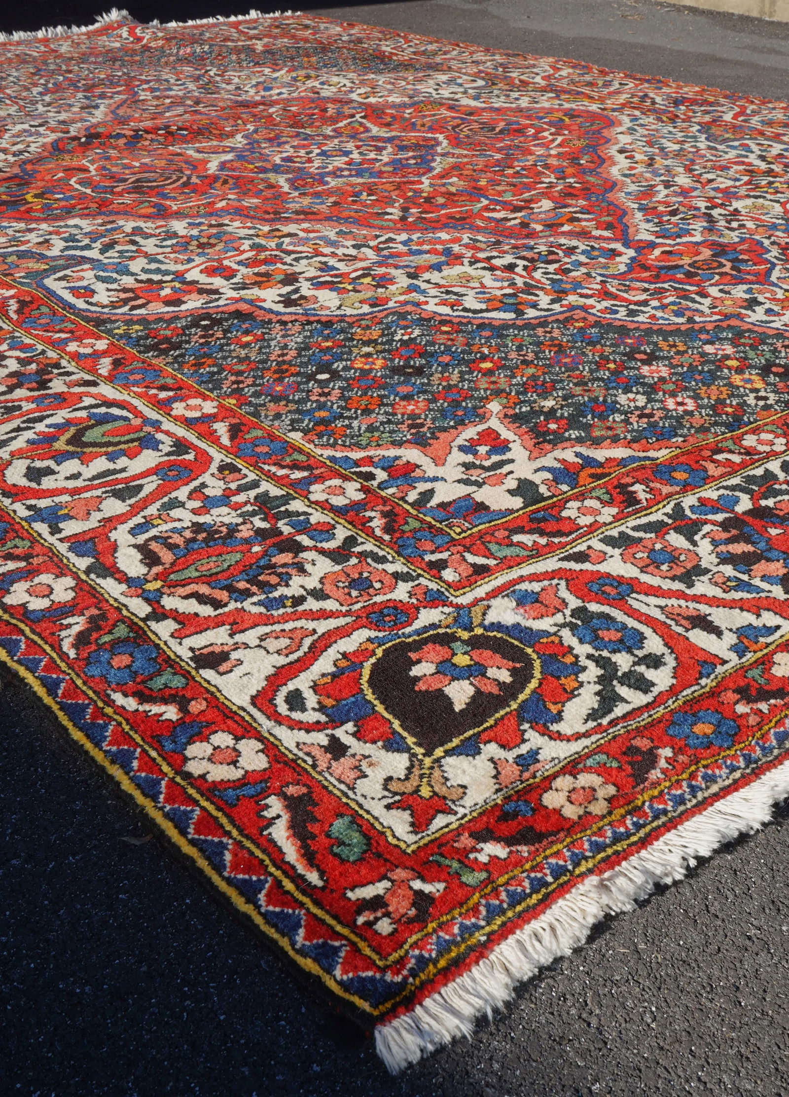 Approx: 9 X 12 Vibrant Red Color Wool Oriental Rug - 4