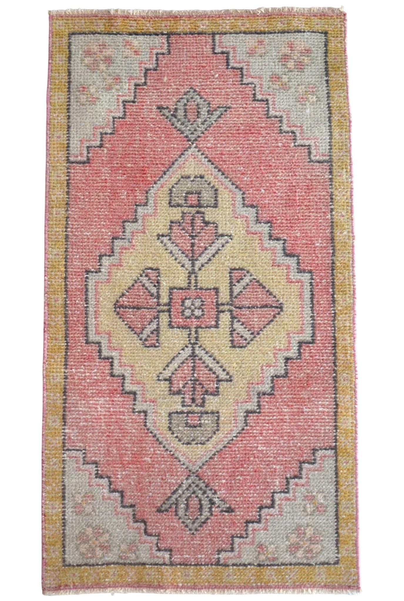 Vintage Hand Made Mat Small Turkish Rug - 1"²9"³ Ã— 3"²3"³ - 8