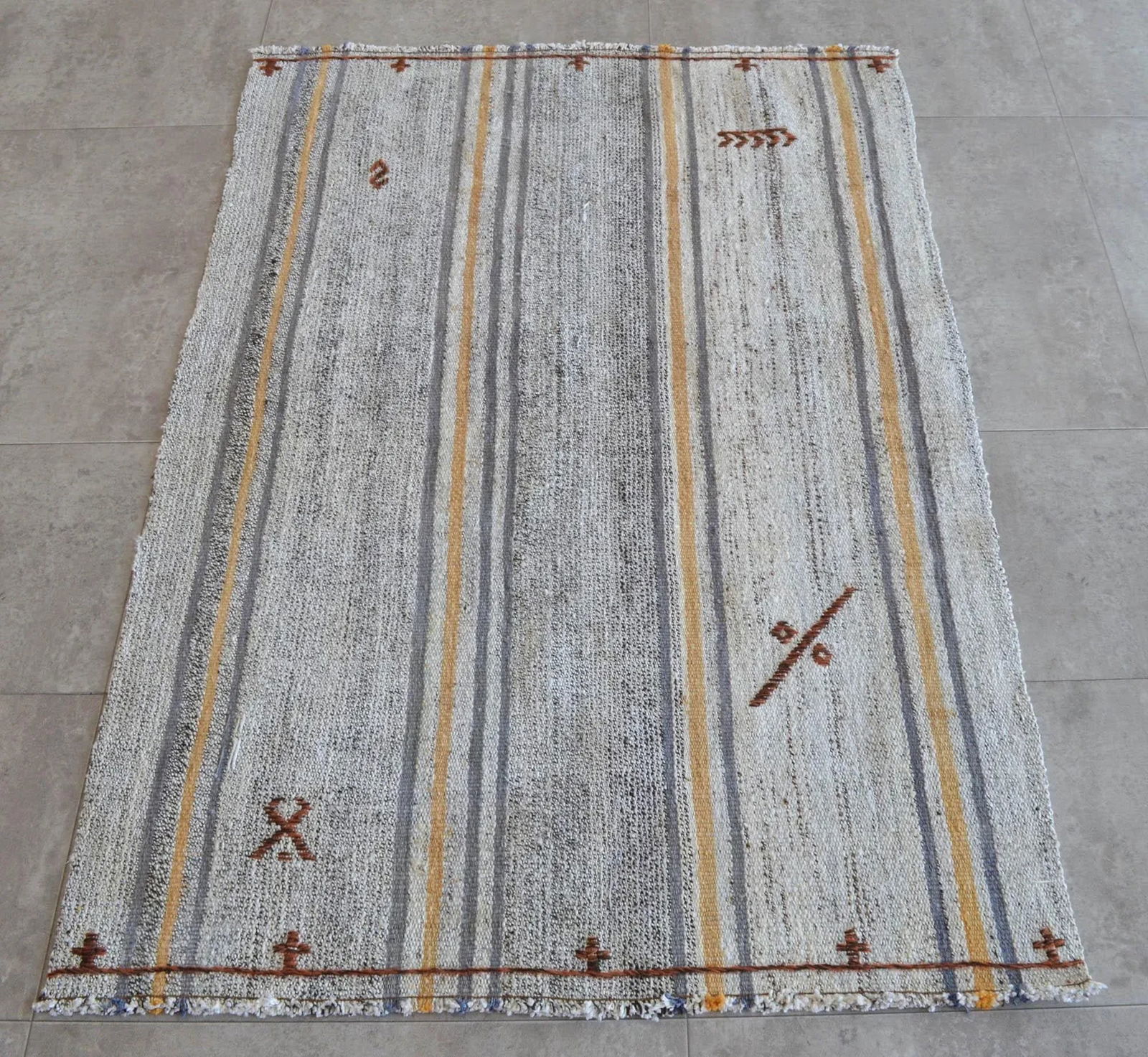 1970s Vintage Flat Weave Turkish Kilim Rug. Organic Wool Special Braided Area Rug 2'8" X 3'11" - 3