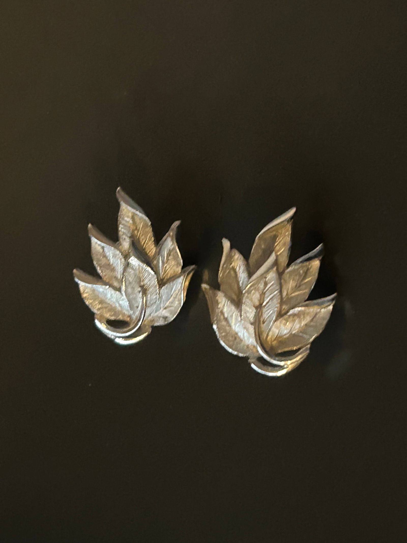 Vintage Crown Trifari Brushed Silvertone Leaf Clip-on Earrings "“ 1960s Elegant Textured - 3