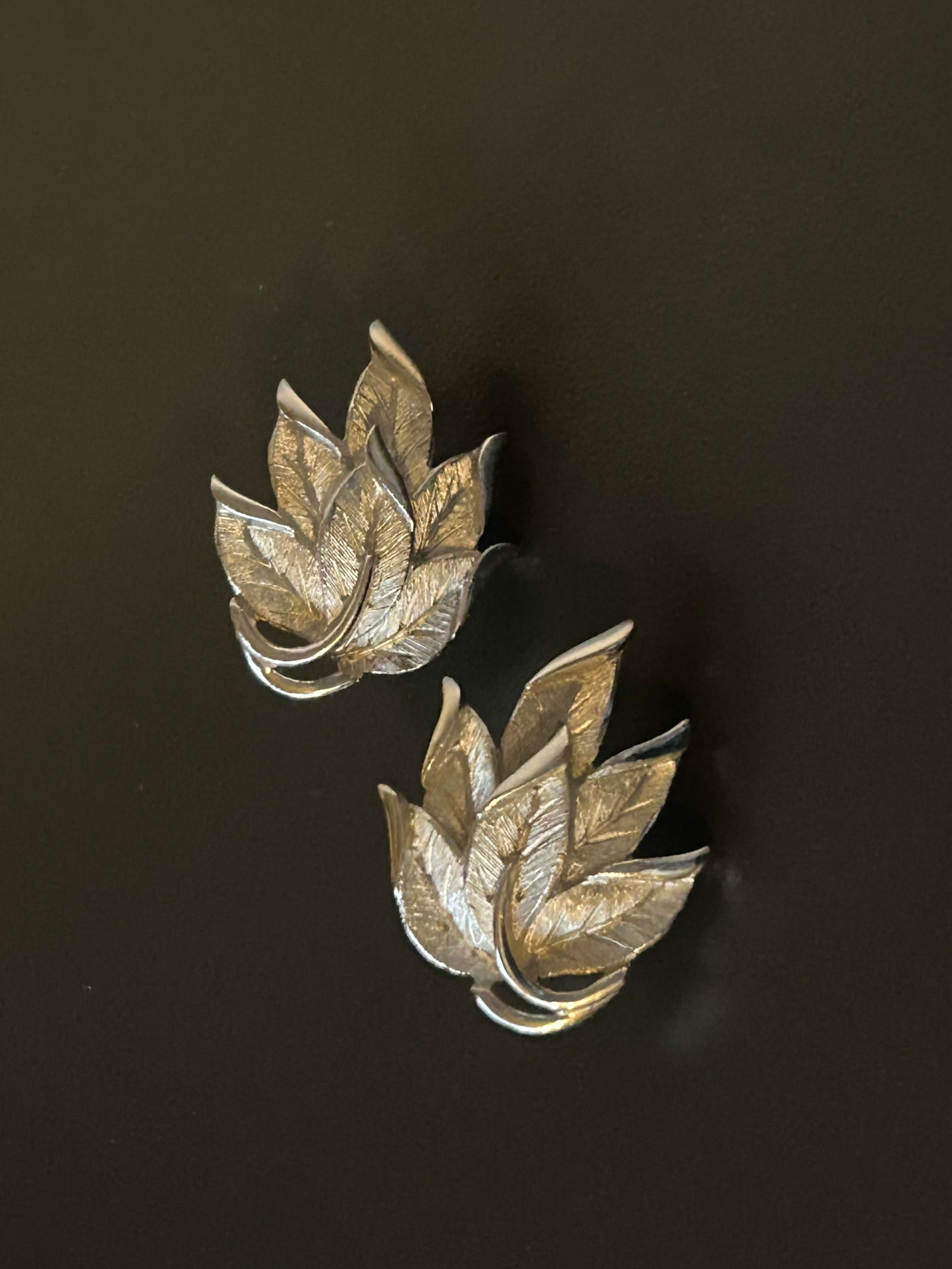 Vintage Crown Trifari Brushed Silvertone Leaf Clip-on Earrings "“ 1960s Elegant Textured - 4