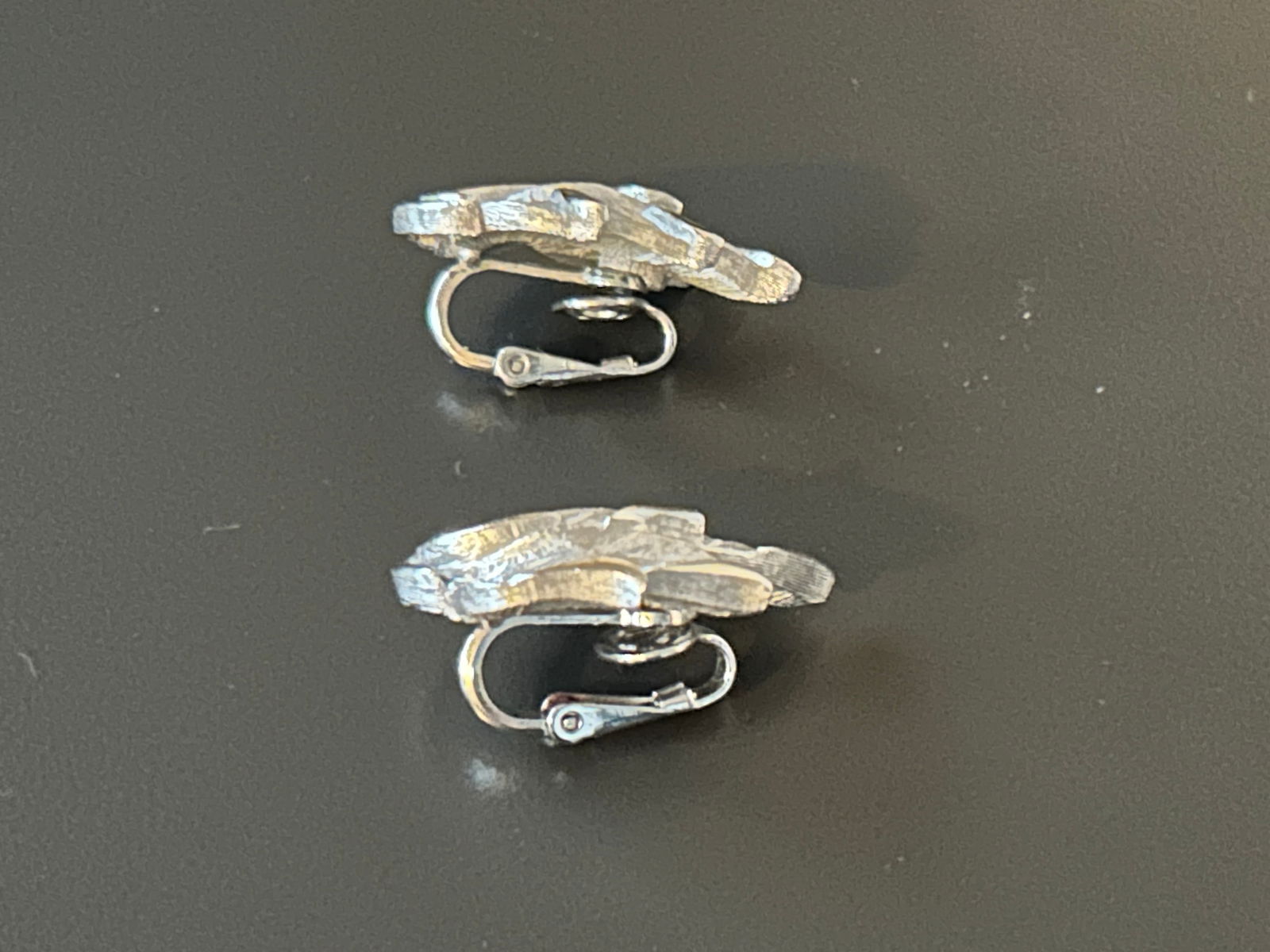 Vintage Crown Trifari Brushed Silvertone Leaf Clip-on Earrings "“ 1960s Elegant Textured - 6