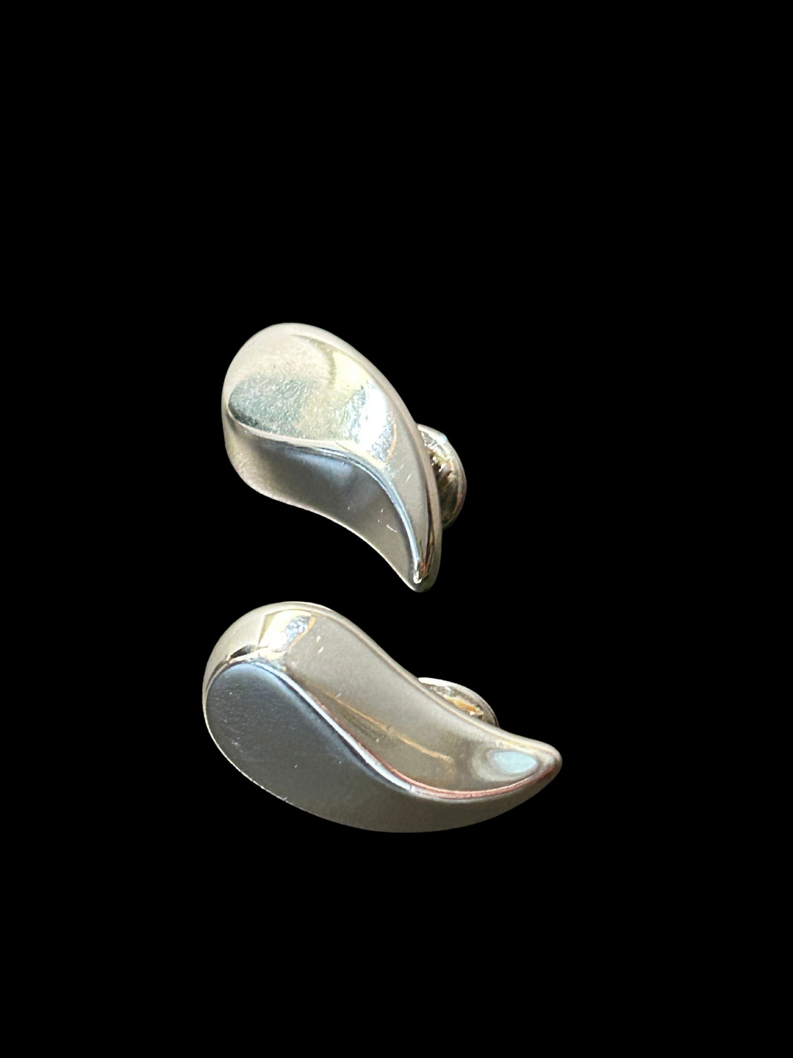 Vintage Monet Teardrop Clip-on Earrings "“ Polished Silver-Tone Sculptural Design, A Pair - 4