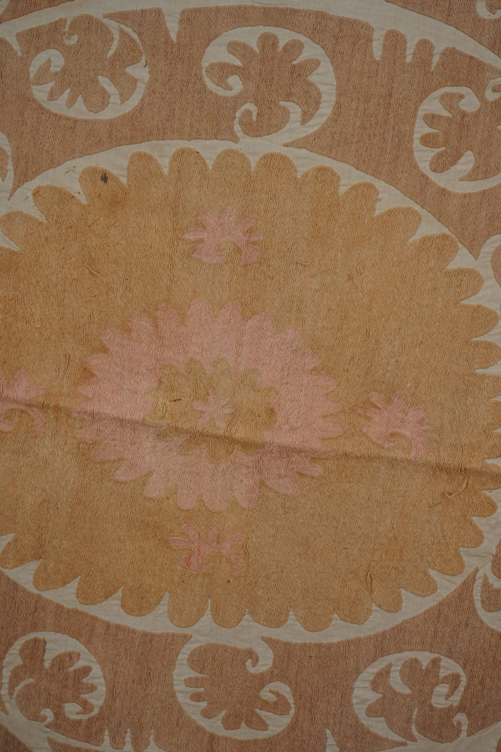 Suzani Tapestry - Faded Uzbek Table Cloth - Tribal Embroidery Wall Decor 4'5'' X 4'6'' - 10