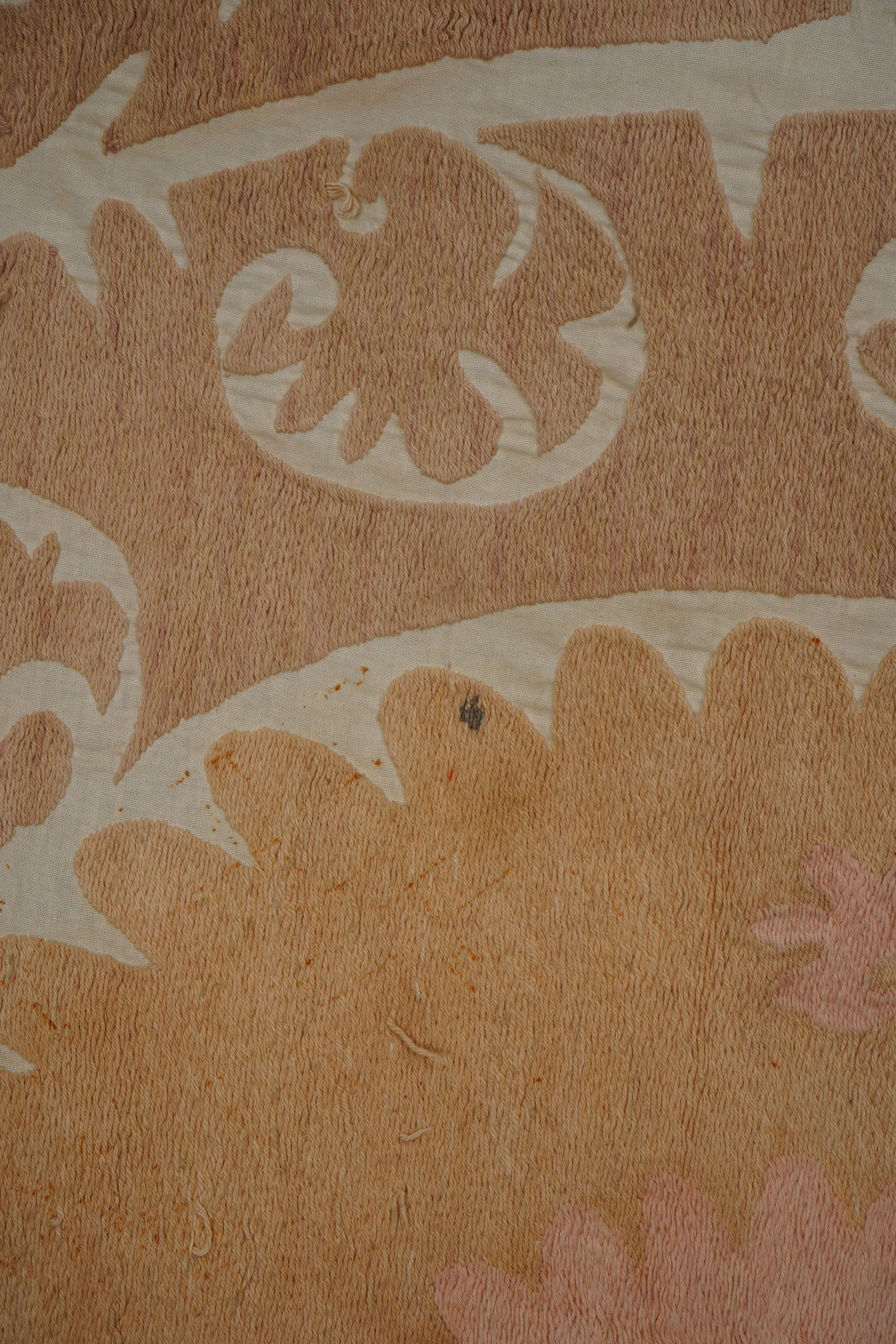 Suzani Tapestry - Faded Uzbek Table Cloth - Tribal Embroidery Wall Decor 4'5'' X 4'6'' - 11