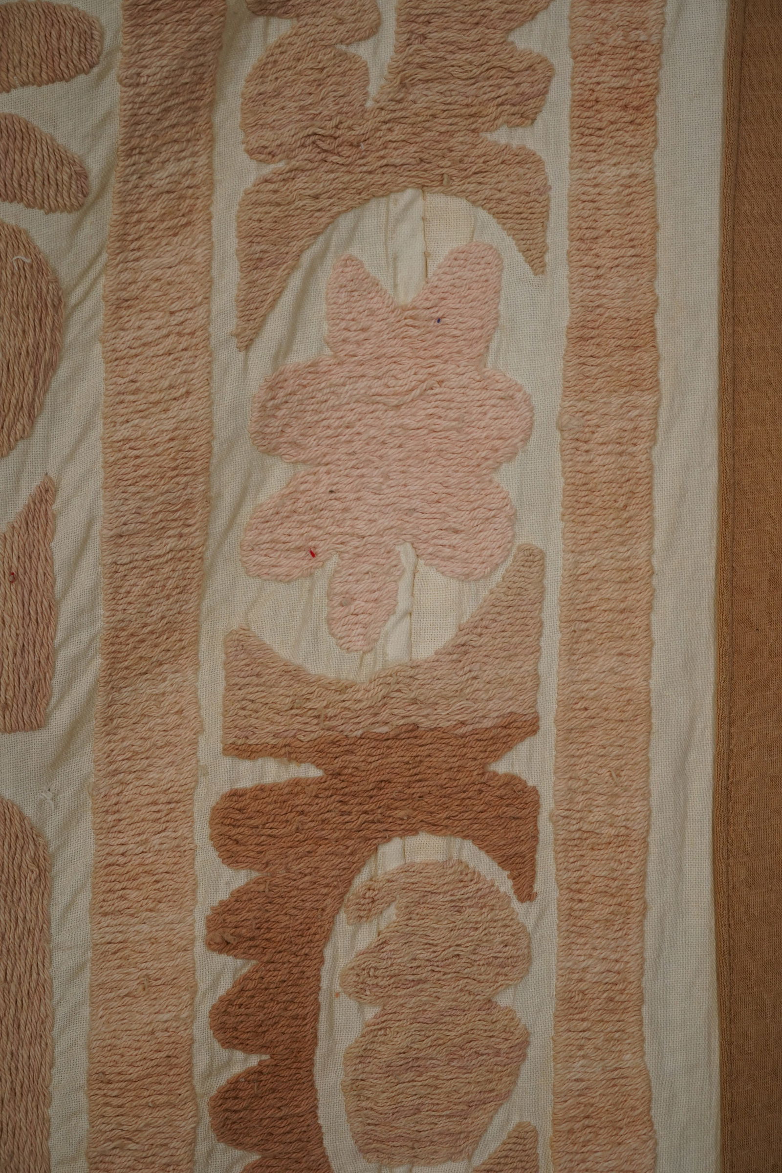 Suzani Tapestry - Faded Uzbek Table Cloth - Tribal Embroidery Wall Decor 4'5'' X 4'6'' - 9