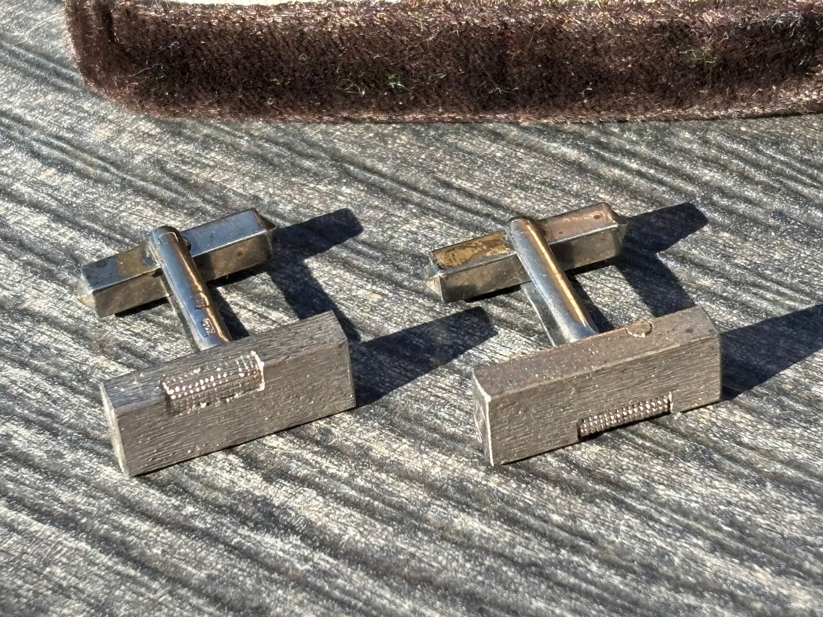 Dunhill! Fantastic Pair of Iconic 1970s Sterling Silver Lighter Cufflinks - 4