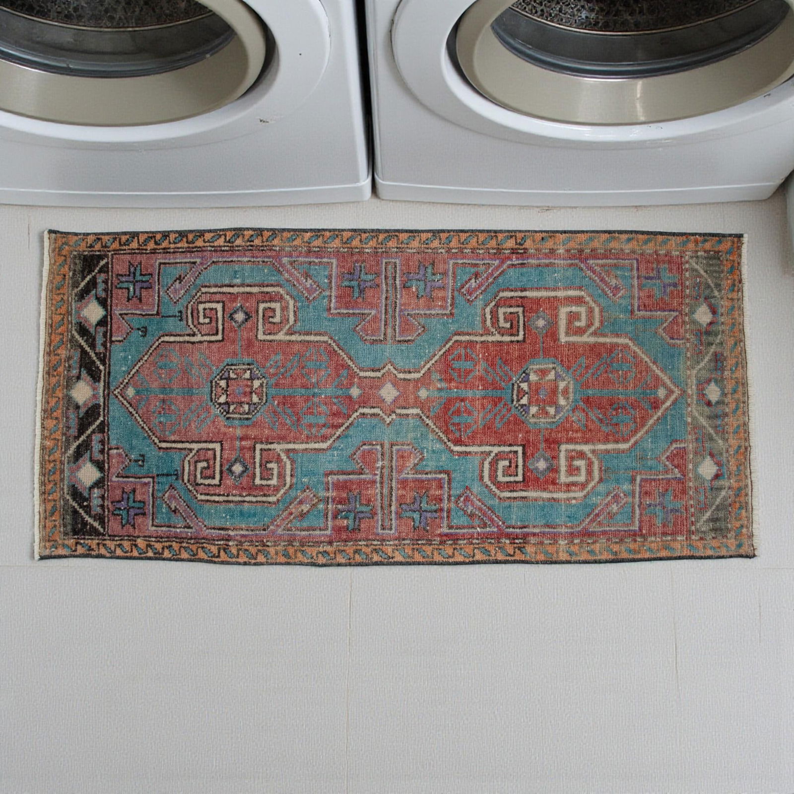 1970s Vintage Hand Knotted Small Rug Enrtway Mat, Kitchen Bathroom Decor 2x4 Ft Approx - 3