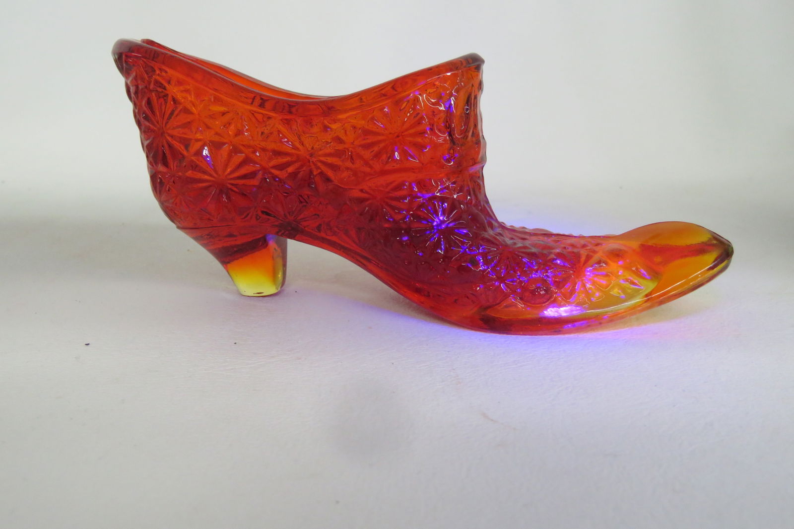 Vintage Fenton Amberina Daisy and Button Glass Slipper Shoe Figurine 4562b - 2