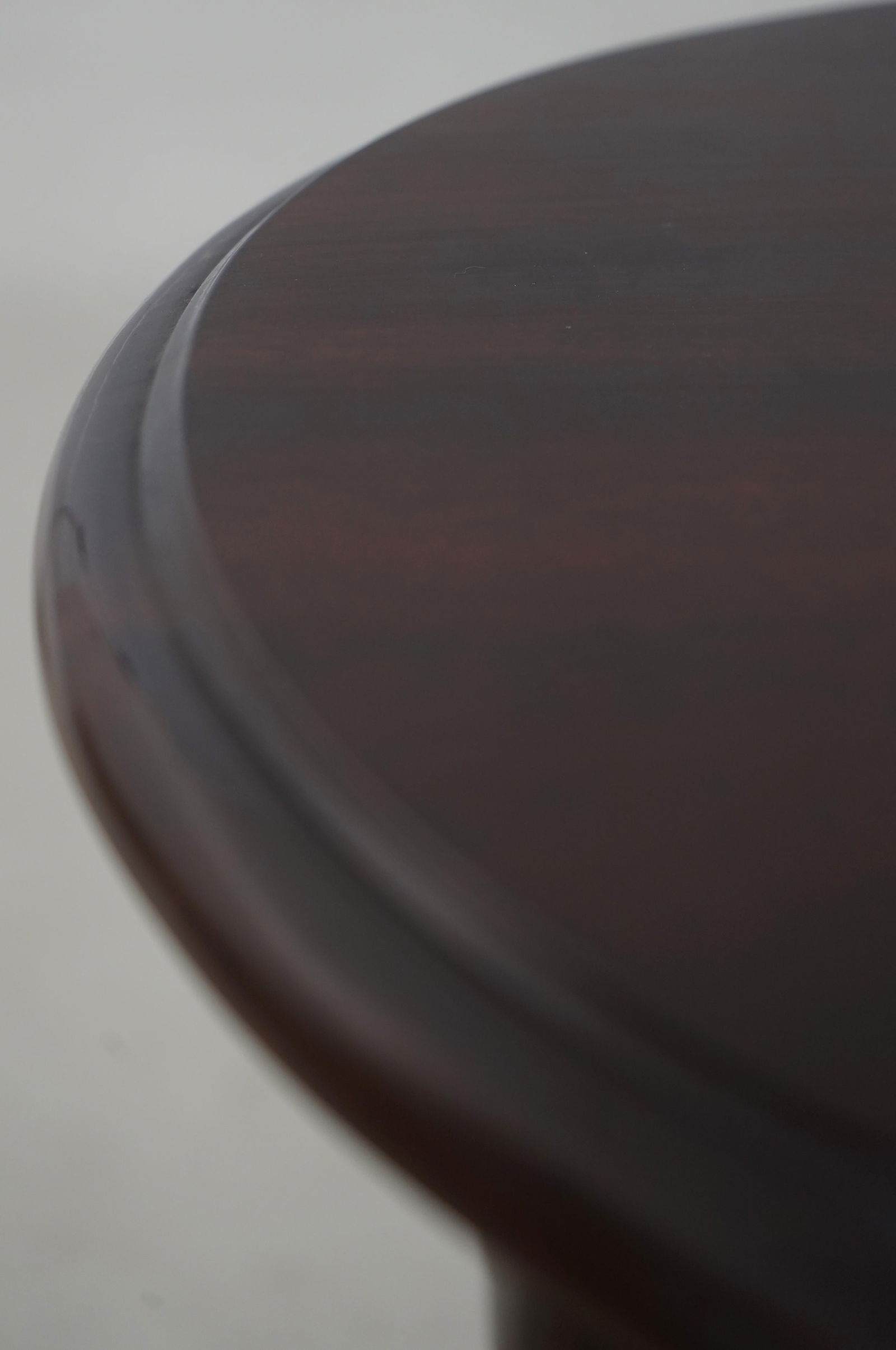 Stickley 1 Drawer Oval Mahogany Lamp Table - 13