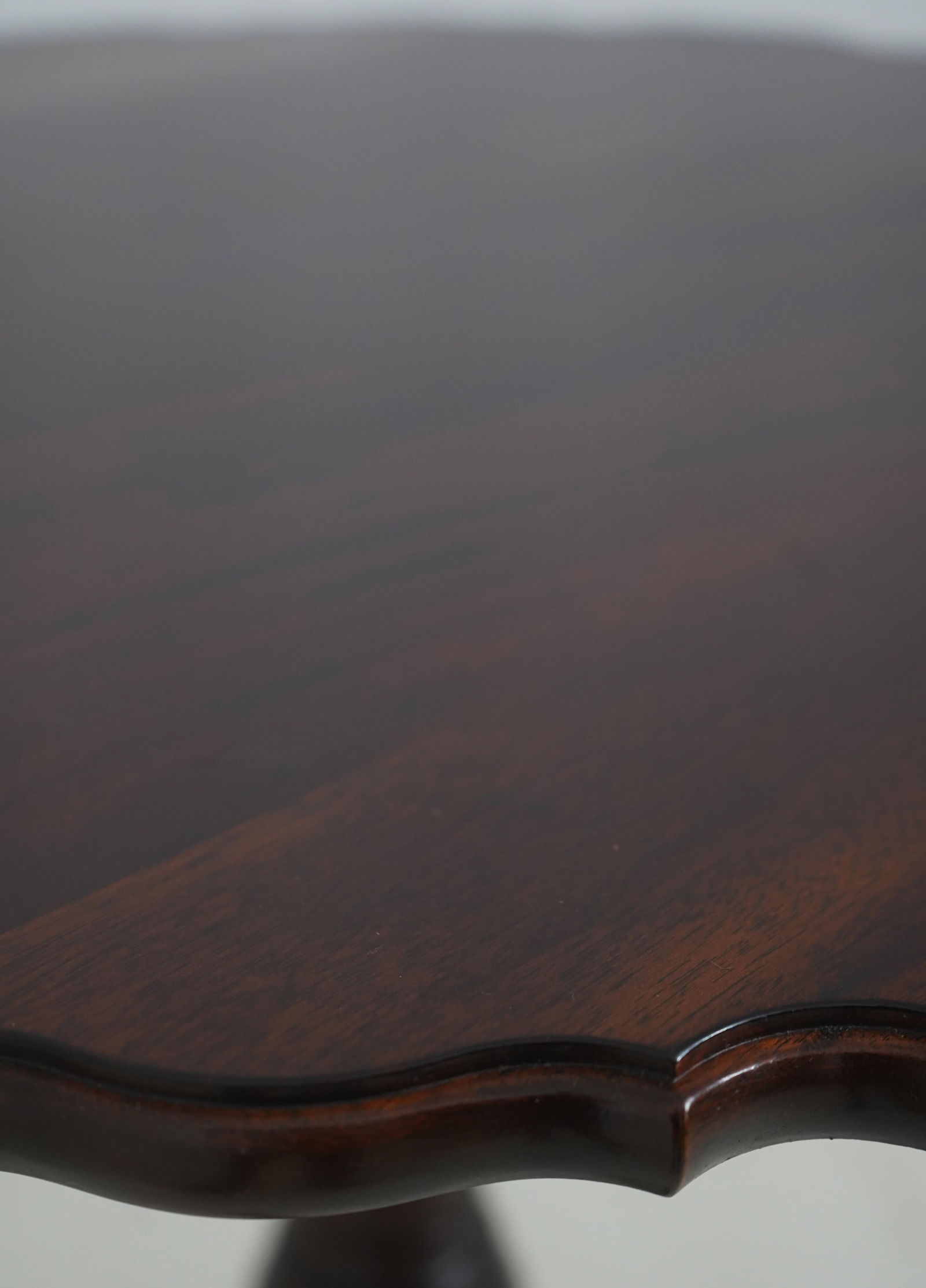 Stickley Pedestal Base Mahogany Lamp Table - 8