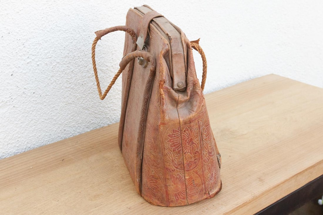 Vintage Indian Tooled Leather Satchel - 3