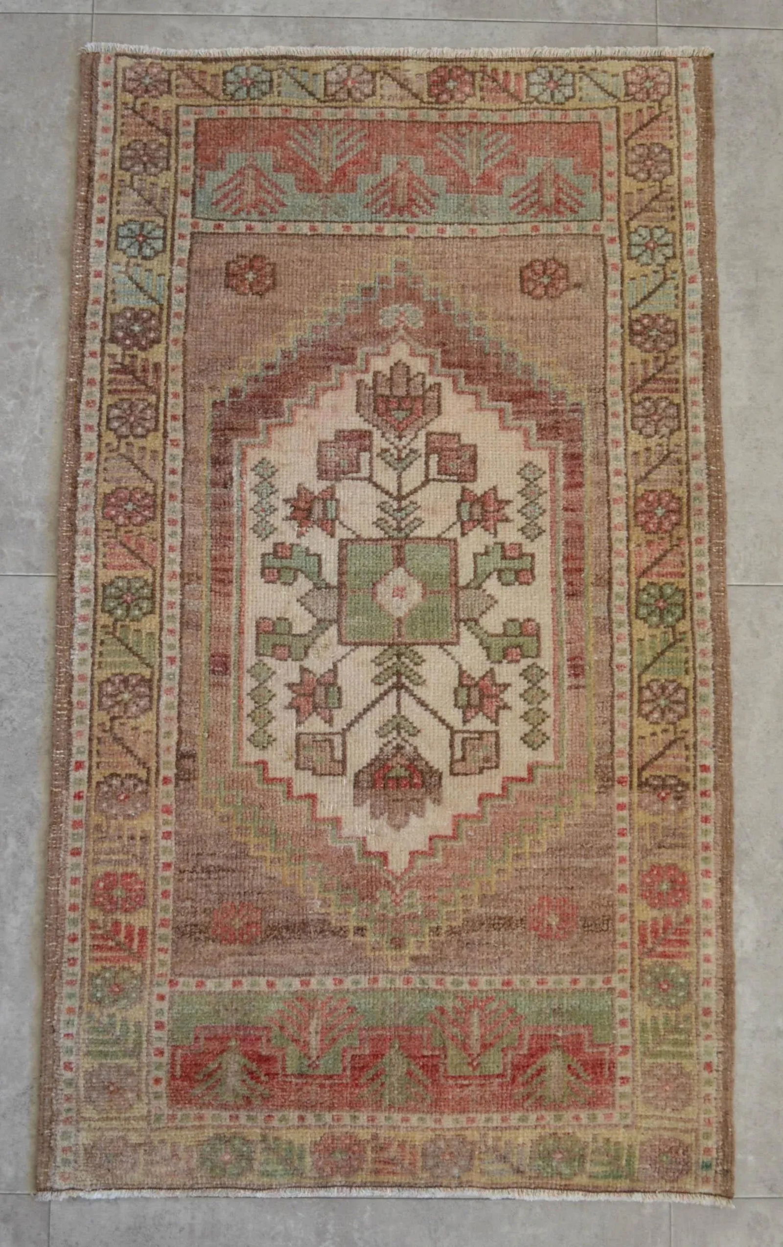 1970s Vintage Hand Knotted Small Rug - 3