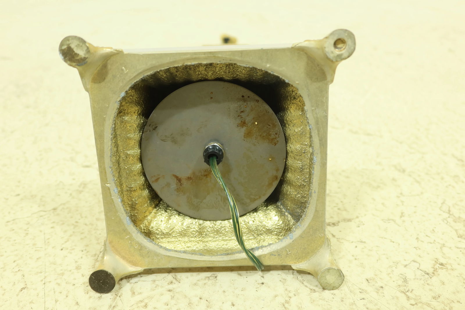 Classical Brass Finish Column Table Lamp - 4