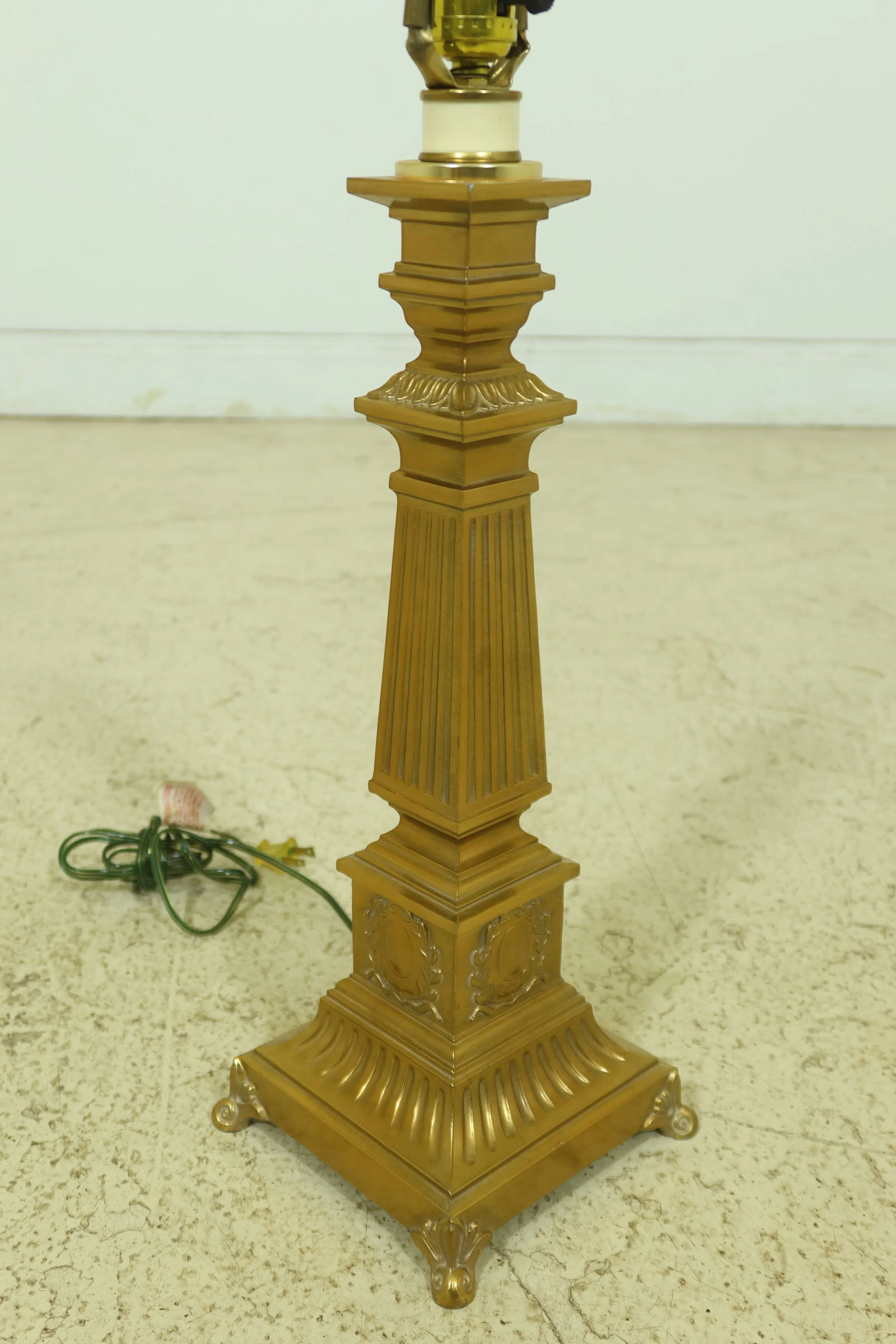 Classical Brass Finish Column Table Lamp - 5