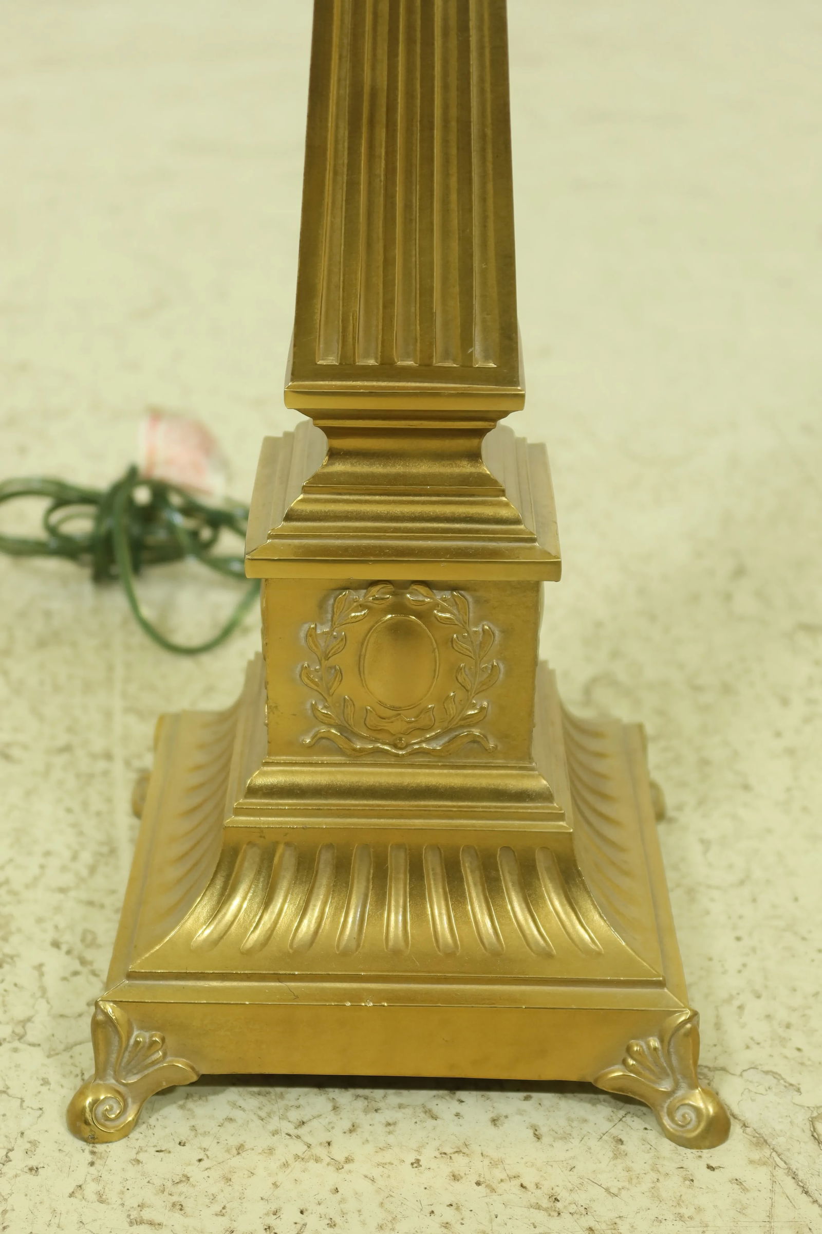 Classical Brass Finish Column Table Lamp - 6